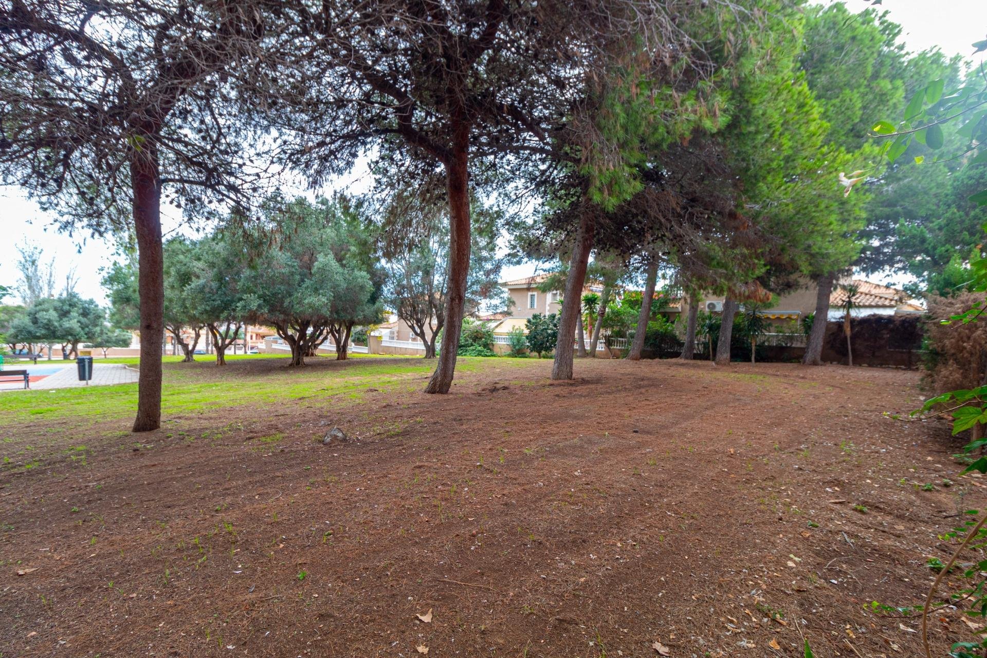 Resale - Terraced house -
Torrevieja - Los altos