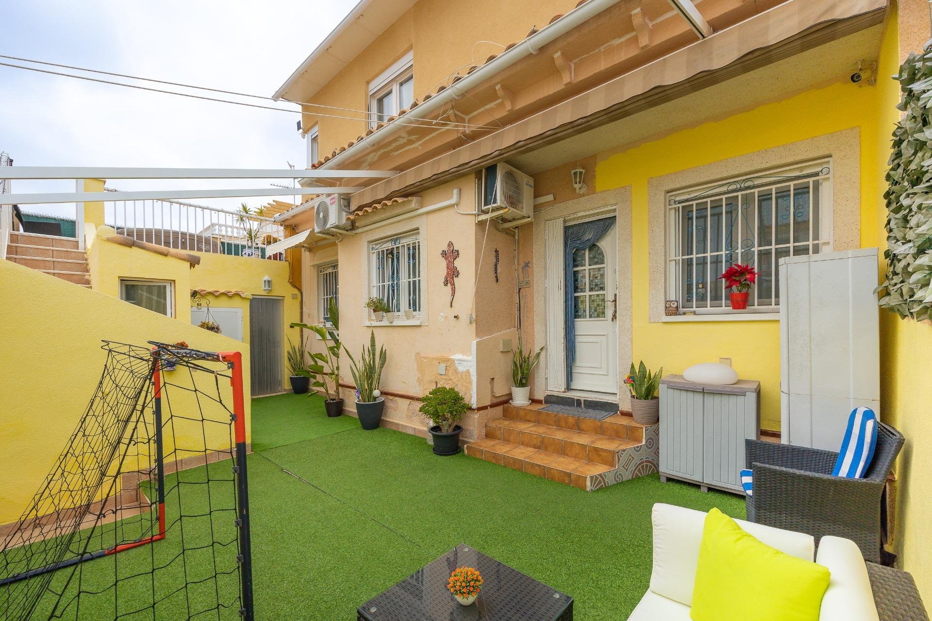 Resale - Townhouse -
Orihuela Costa - La Florida
