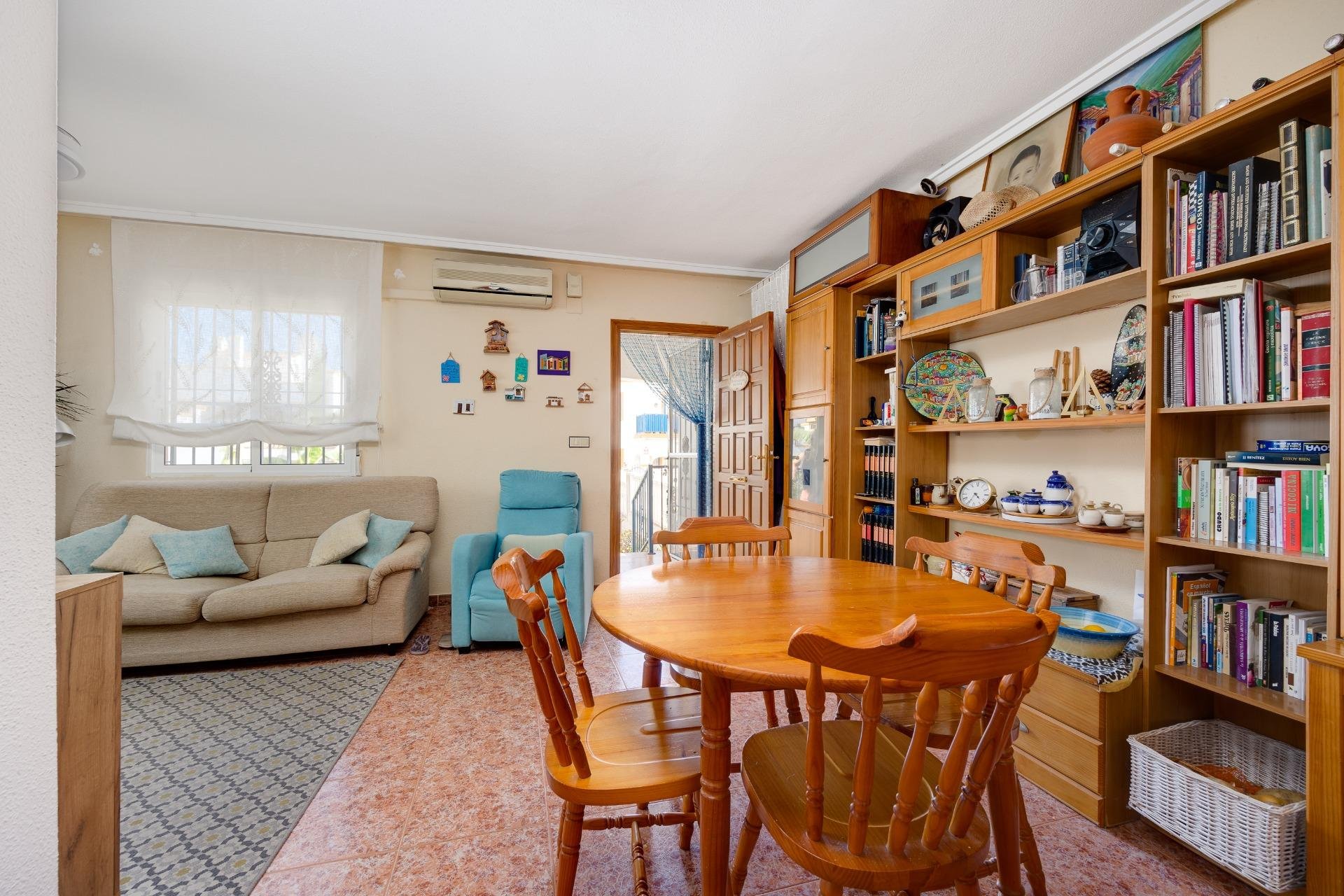 Resale - Townhouse -
Orihuela Costa - La Florida