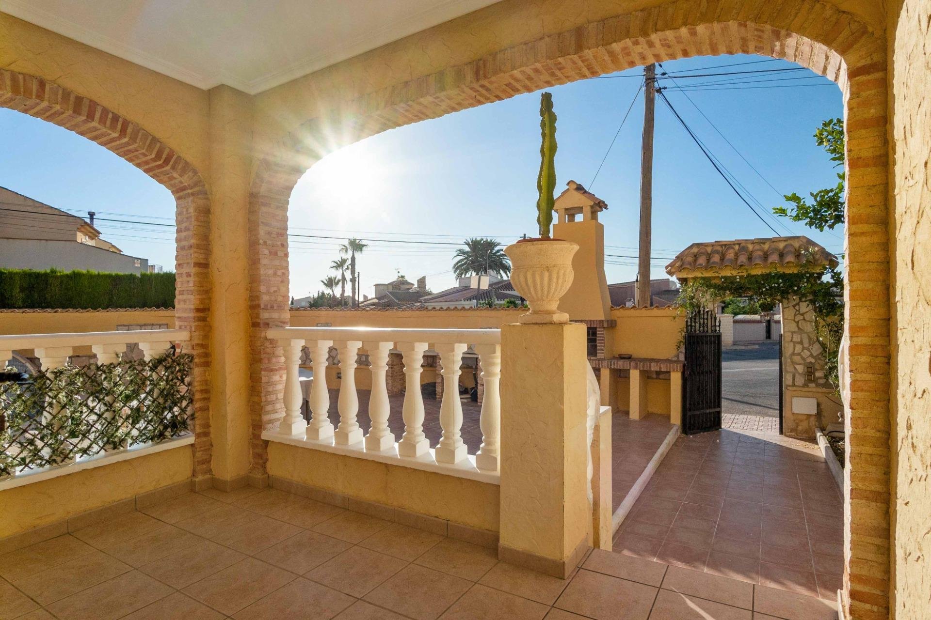 Resale - Townhouse -
Orihuela Costa - La Florida