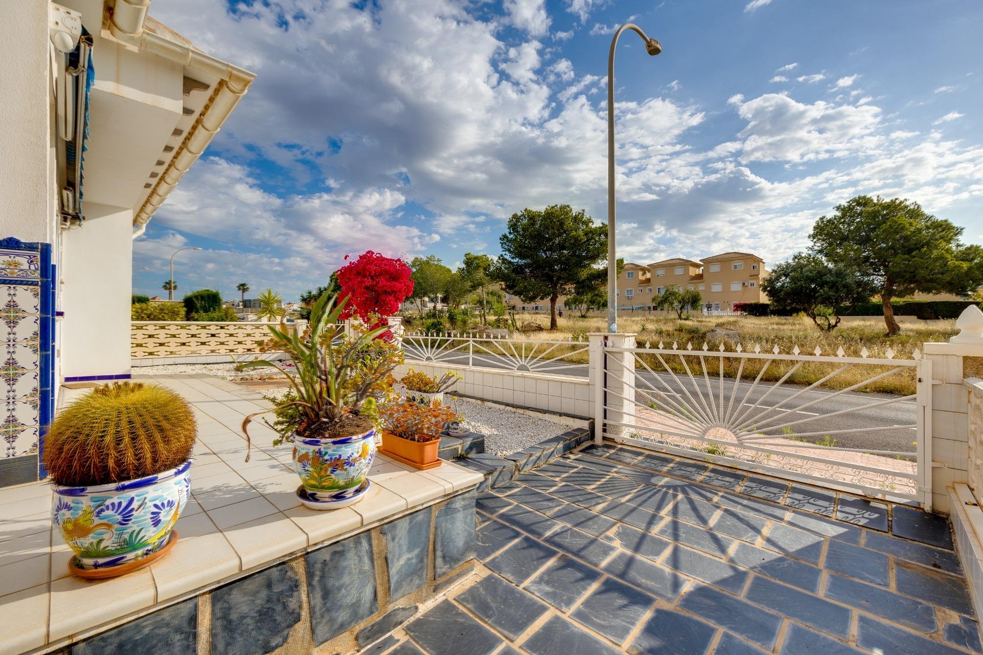 Resale - Townhouse -
Orihuela Costa - La Florida