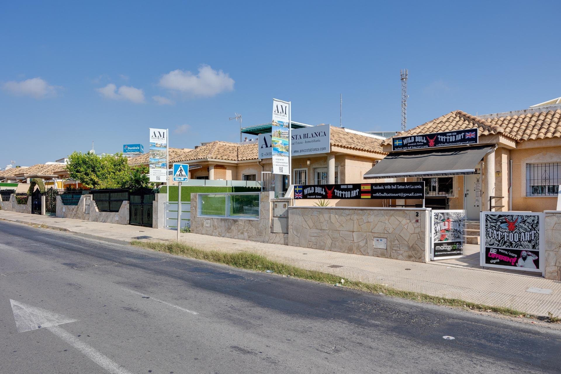 Resale - Townhouse -
Orihuela Costa - La Zenia