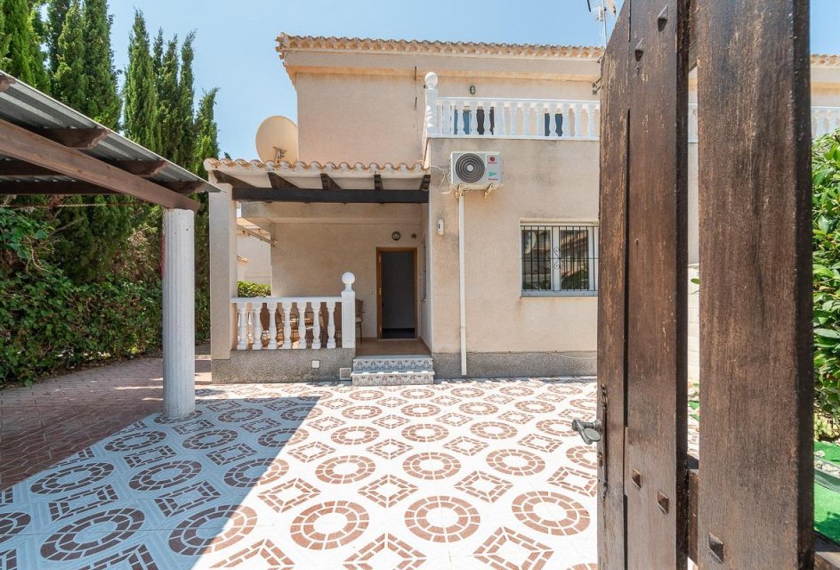 Resale - Townhouse -
Orihuela Costa - La Zenia