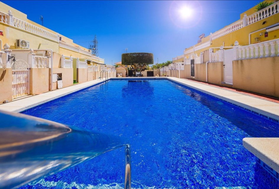Resale - Townhouse -
Orihuela Costa - Las Filipinas