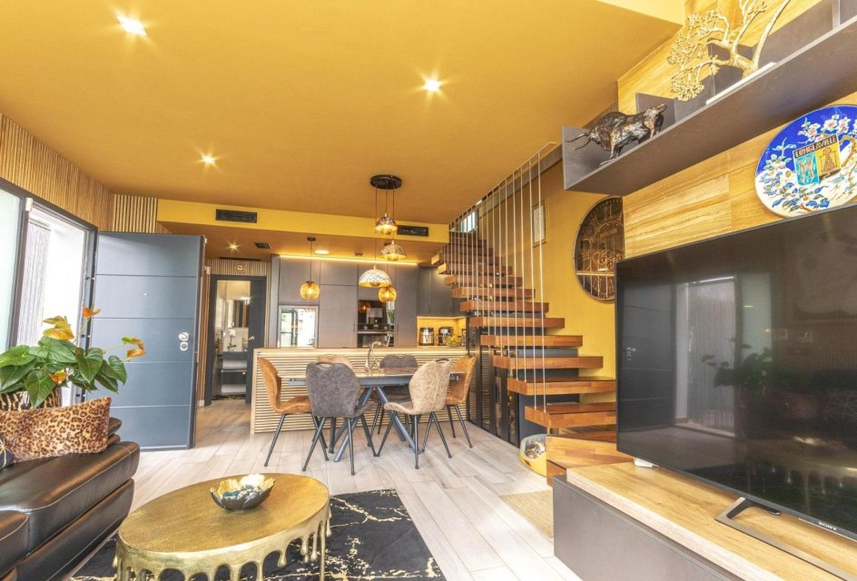 Resale - Townhouse -
Orihuela Costa - Lomas de Cabo Roig