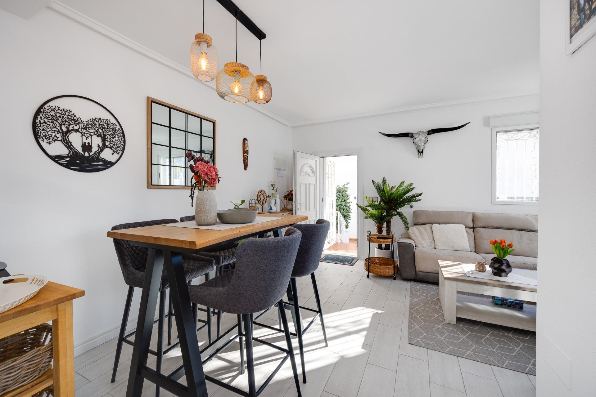 Resale - Townhouse -
Orihuela Costa - Los Altos