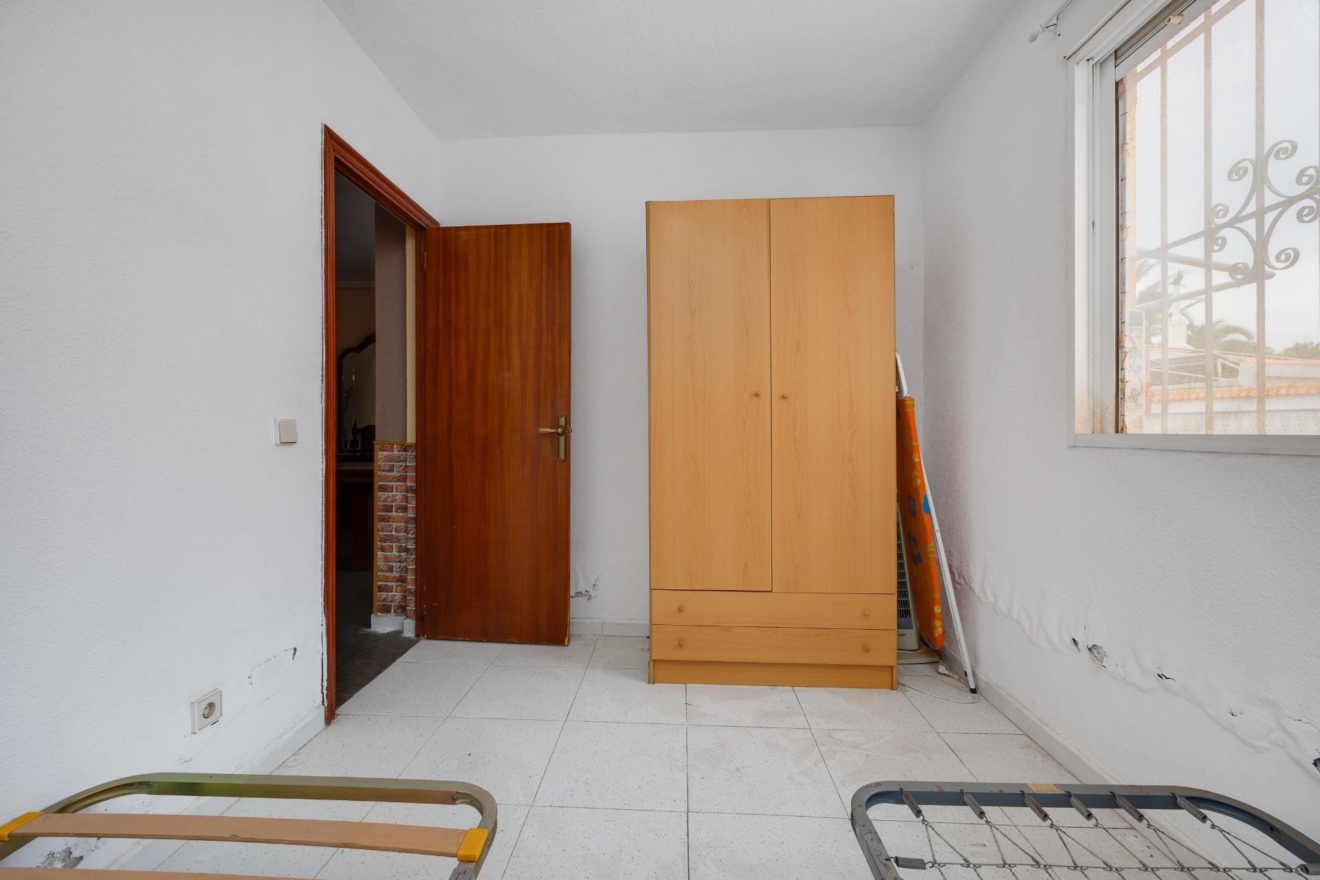 Resale - Townhouse -
Orihuela Costa - Montezenia