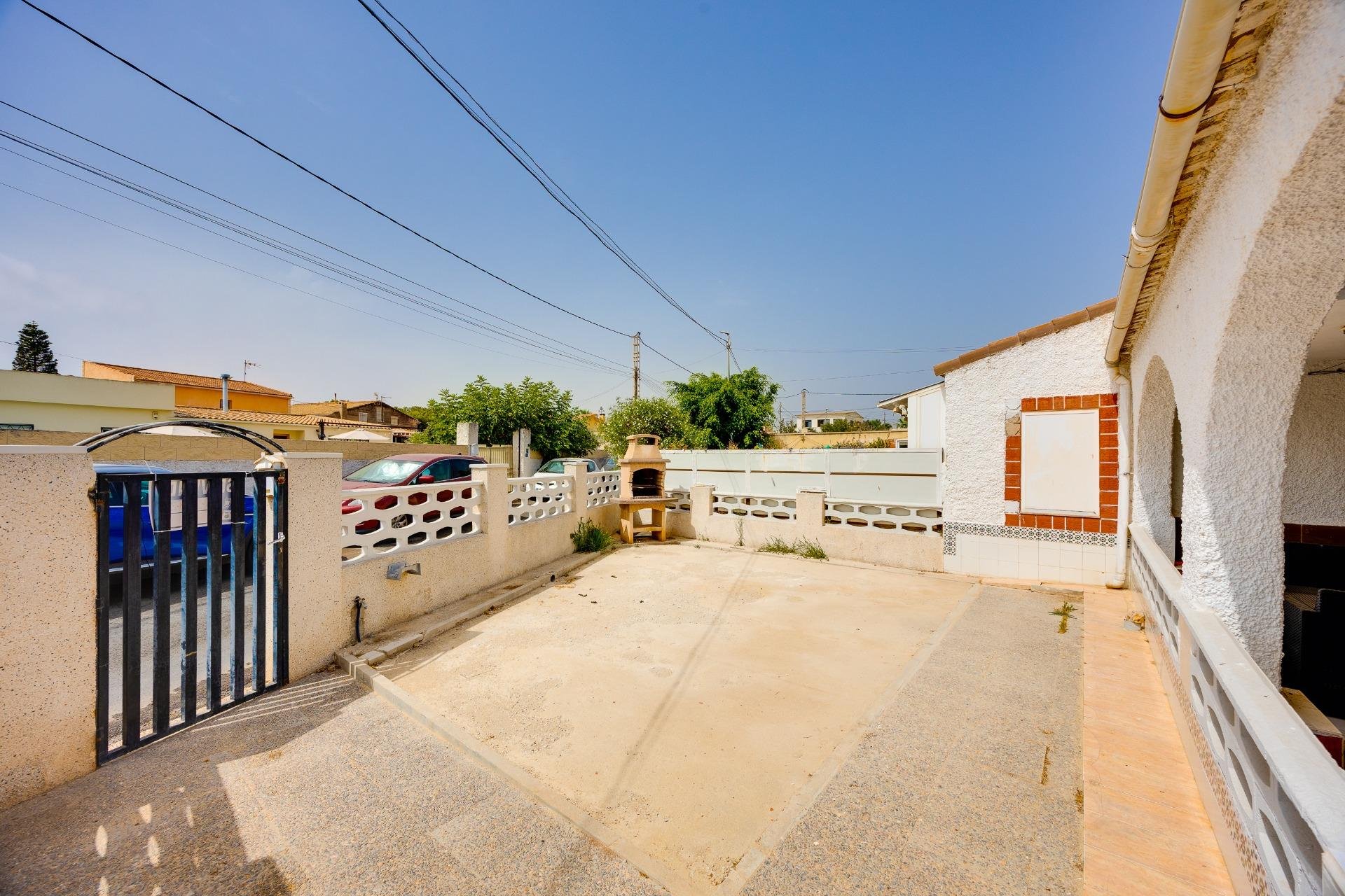 Resale - Townhouse -
Orihuela Costa - Montezenia