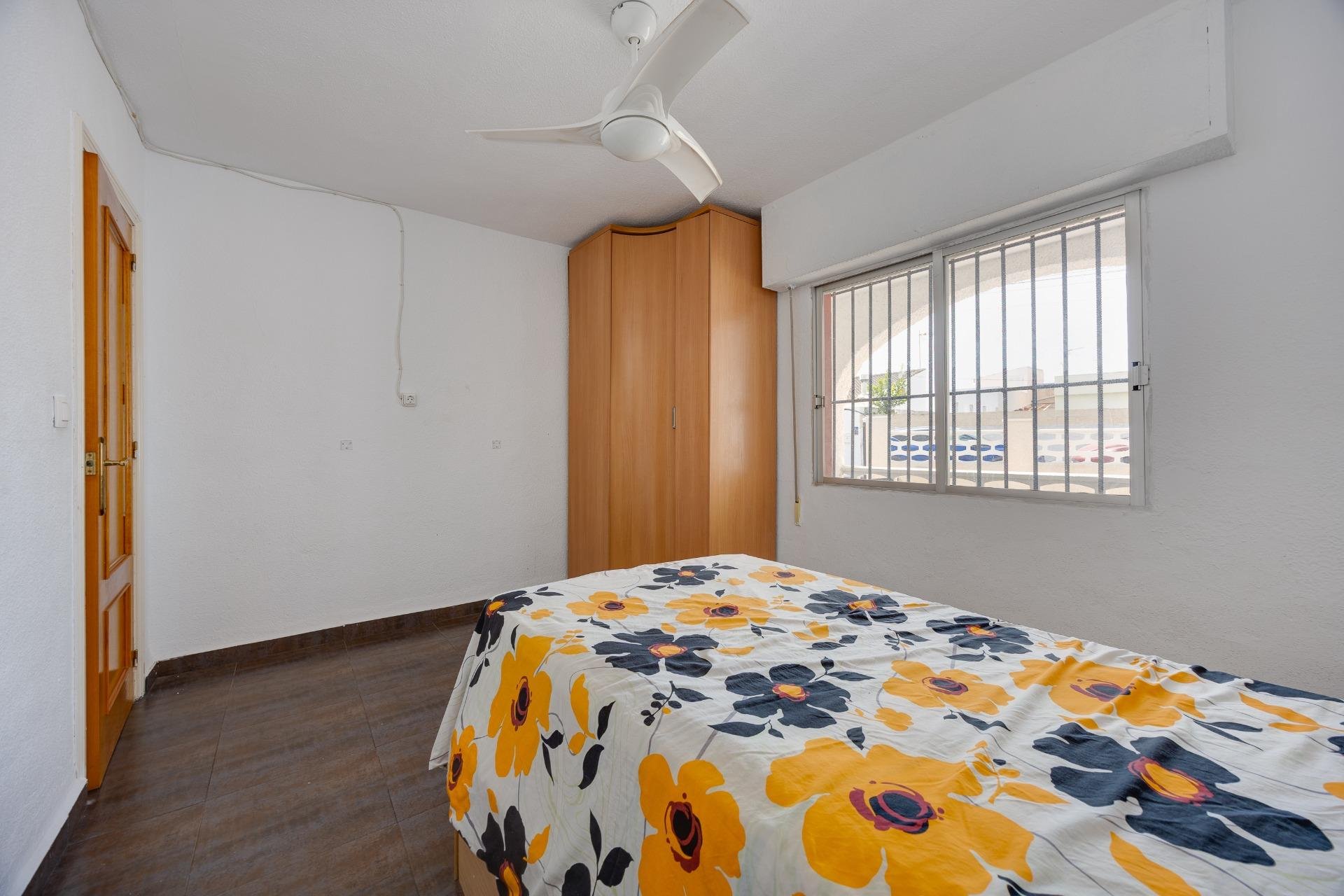 Resale - Townhouse -
Orihuela Costa - Montezenia