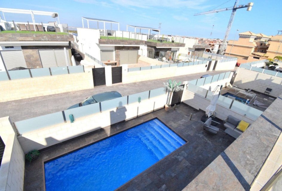 Resale - Townhouse -
Orihuela Costa - PAU 26