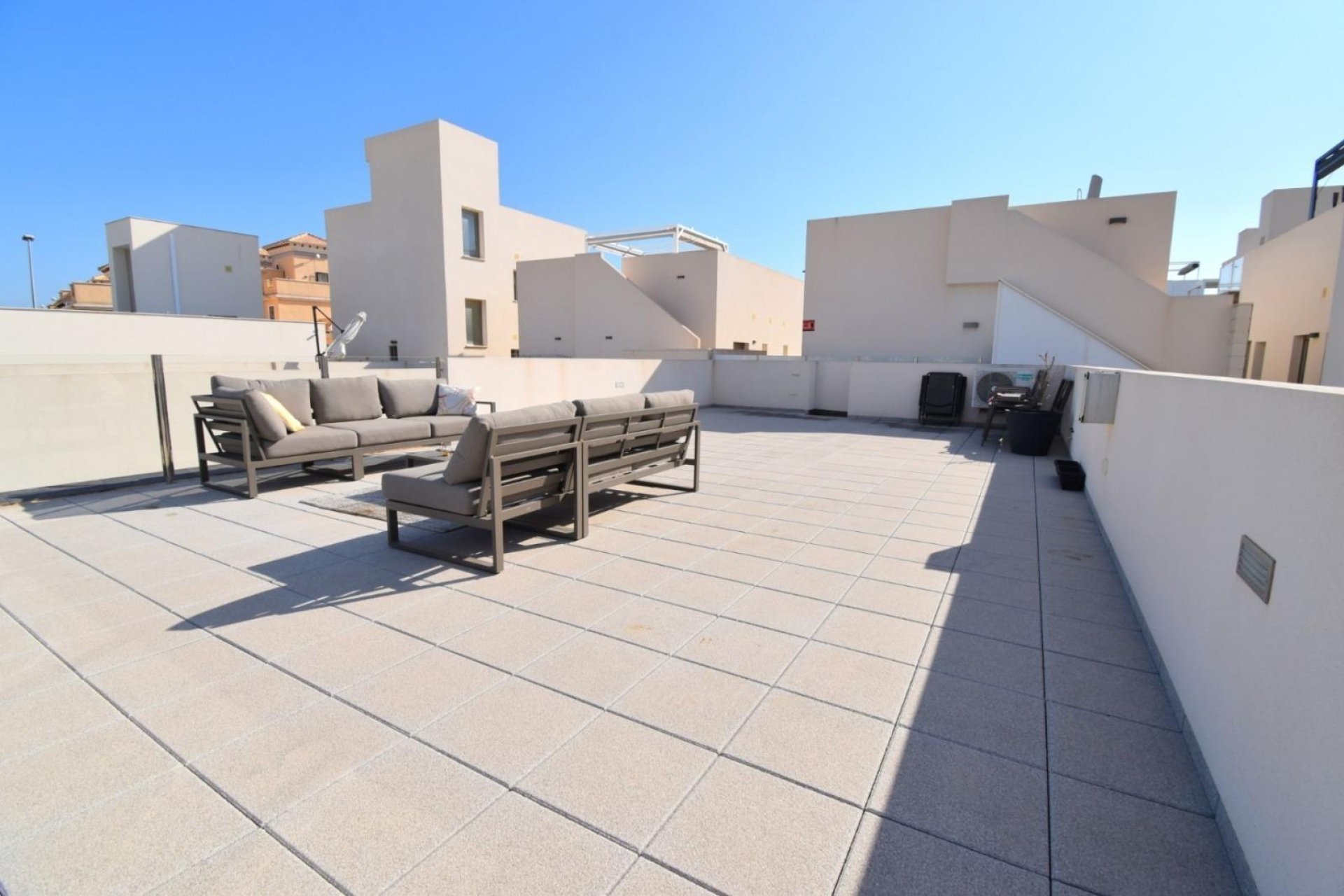 Resale - Townhouse -
Orihuela Costa - PAU 26