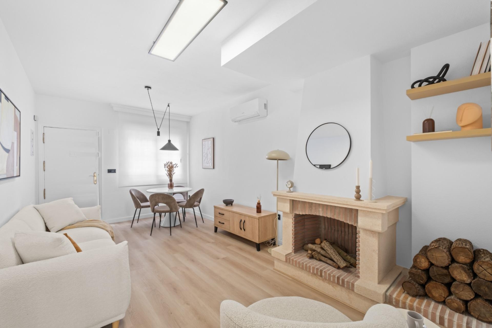 Resale - Townhouse -
Orihuela Costa - PAU 26