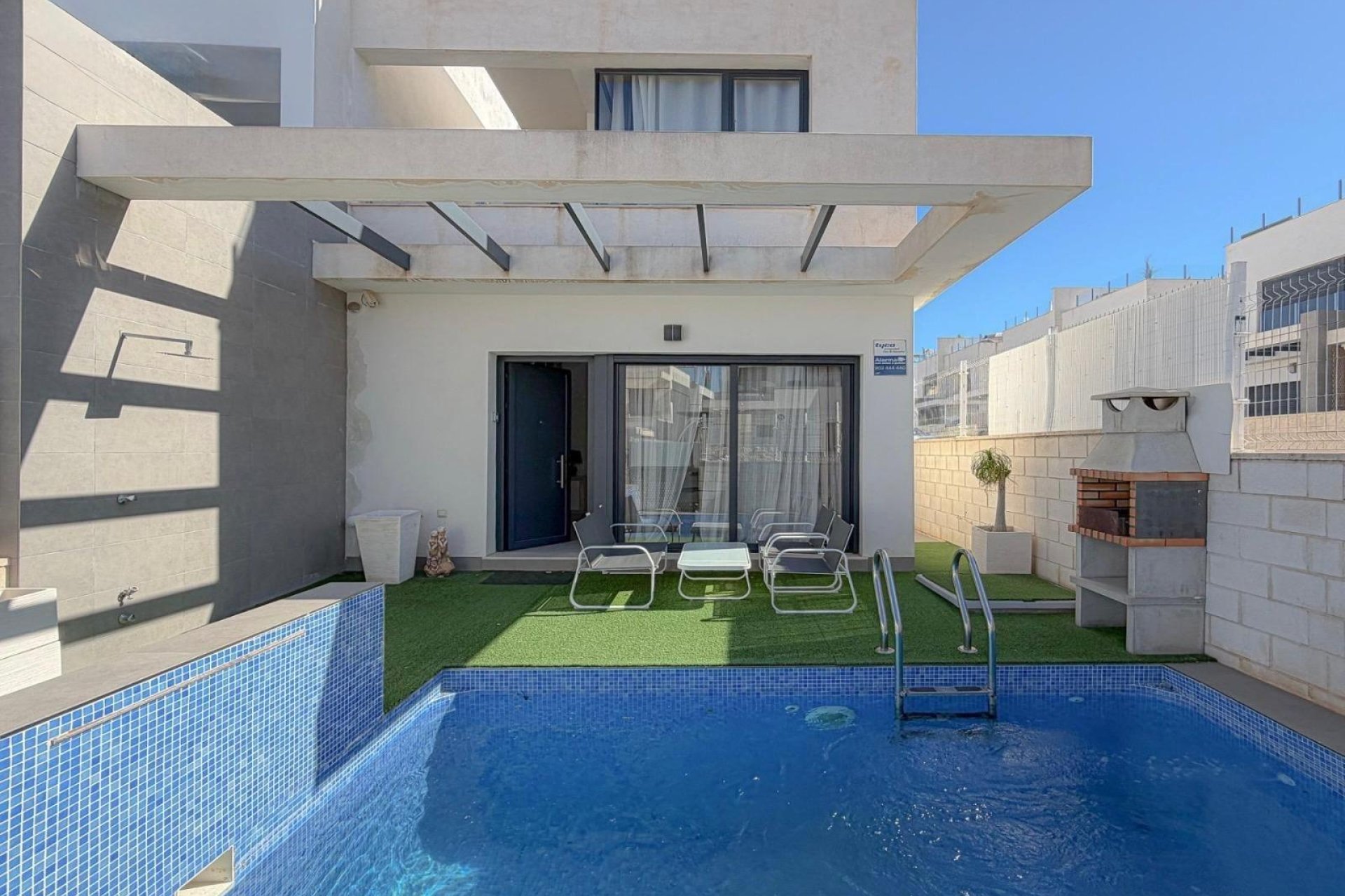 Resale - Townhouse -
Orihuela Costa - PAU 26