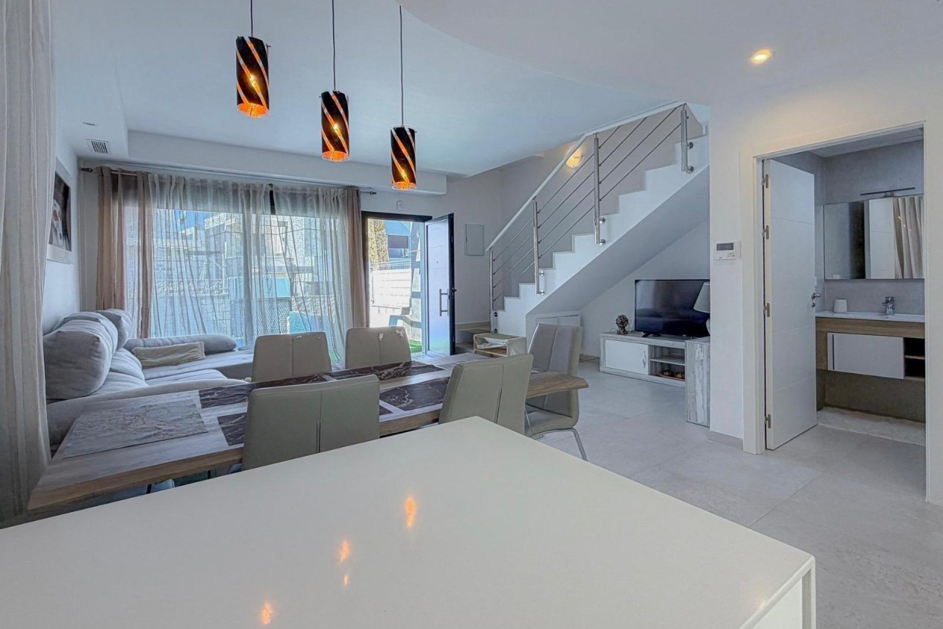 Resale - Townhouse -
Orihuela Costa - PAU 26