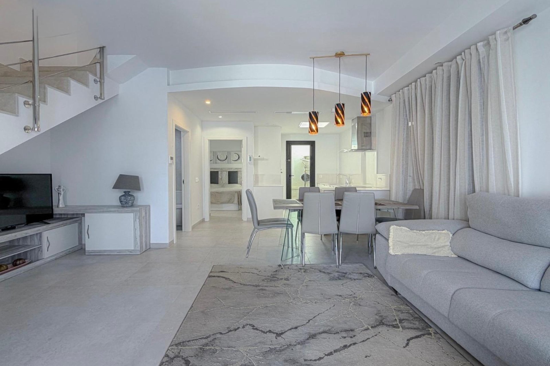 Resale - Townhouse -
Orihuela Costa - PAU 26