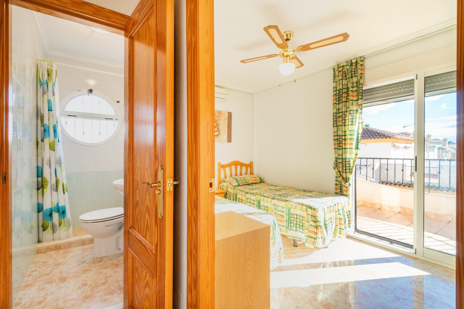 Resale - Townhouse -
Orihuela Costa - Playa Flamenca