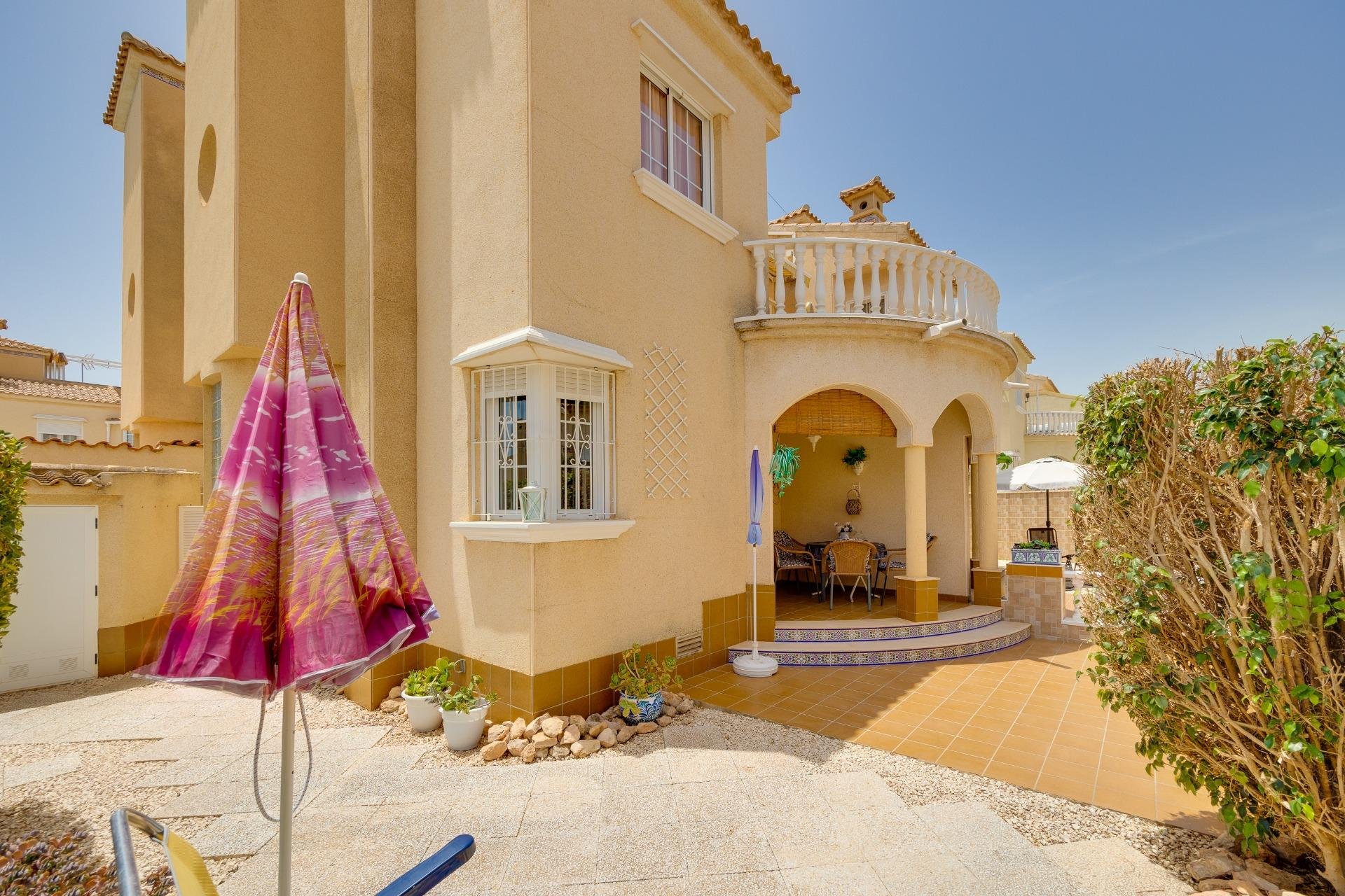 Resale - Townhouse -
Orihuela Costa - Playa Flamenca