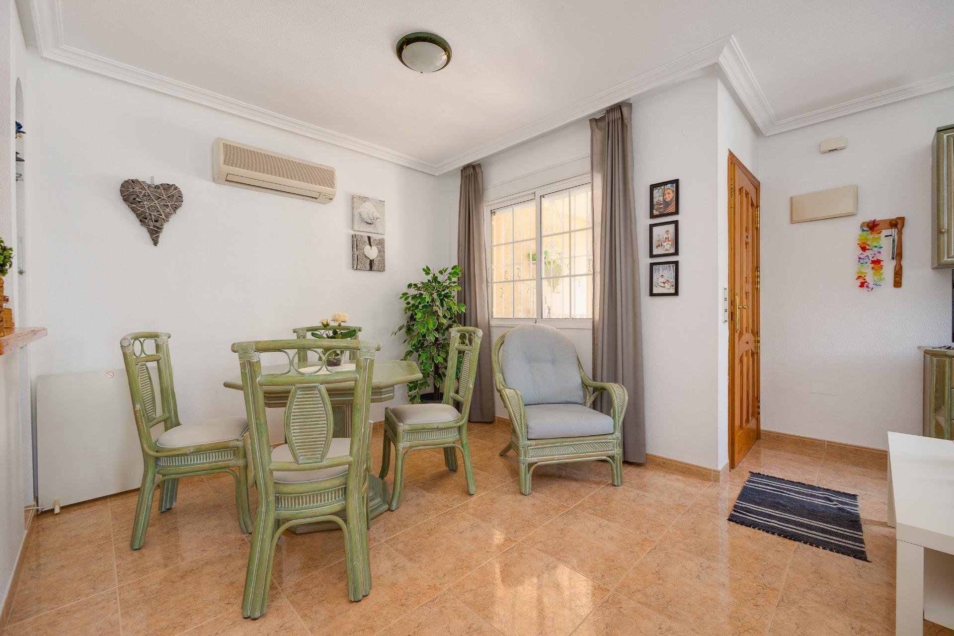 Resale - Townhouse -
Orihuela Costa - Playa Flamenca
