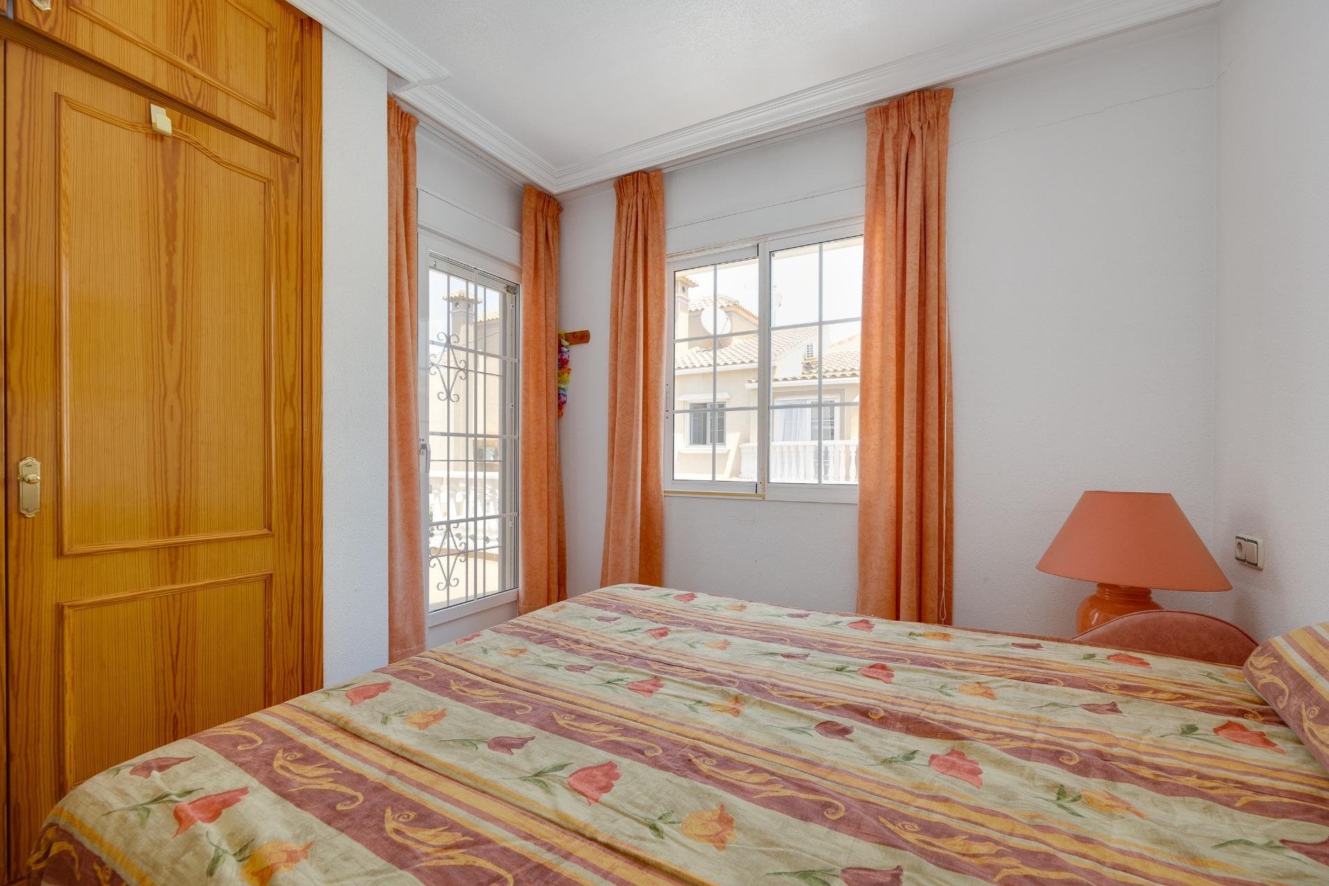 Resale - Townhouse -
Orihuela Costa - Playa Flamenca