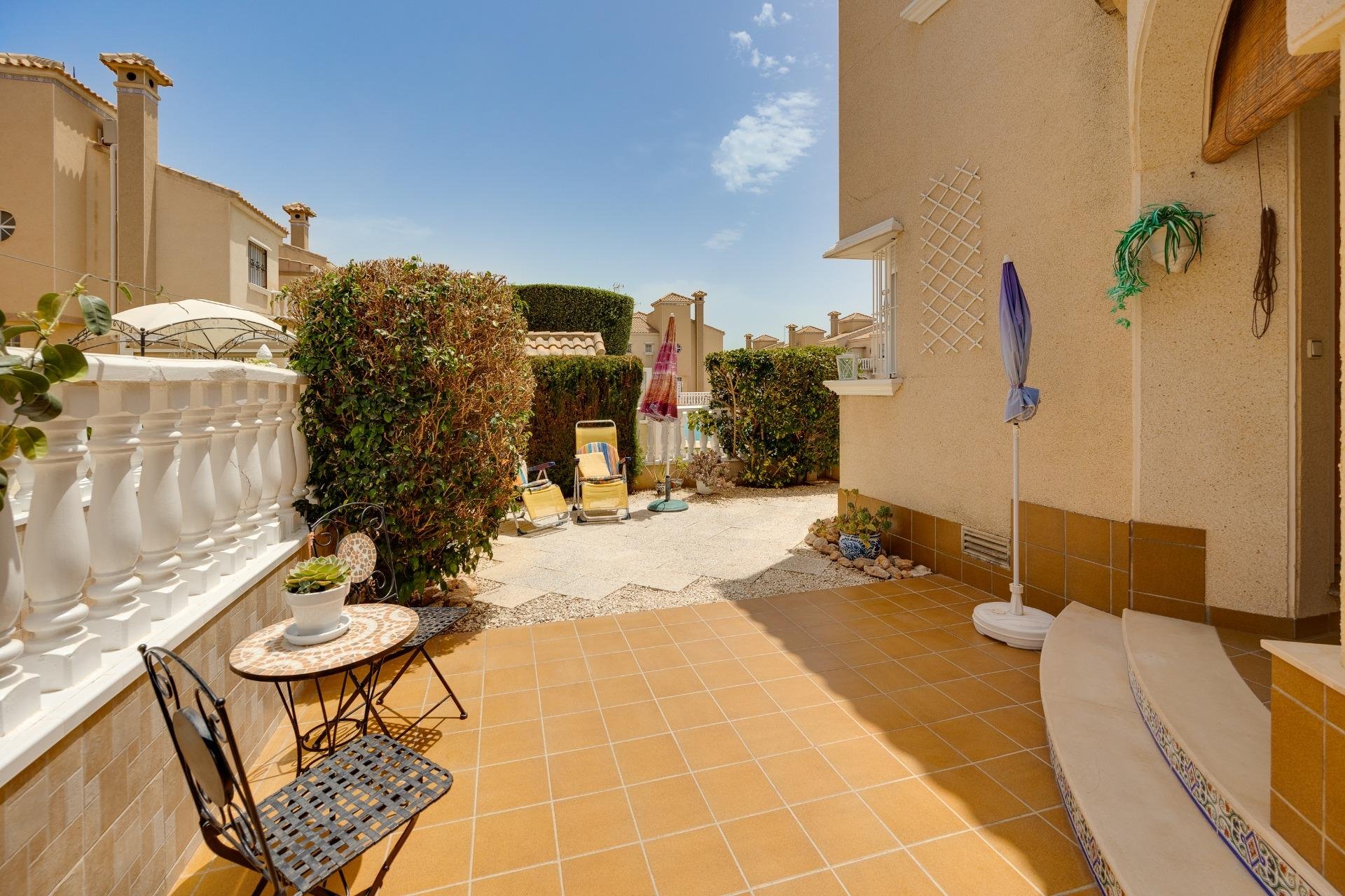 Resale - Townhouse -
Orihuela Costa - Playa Flamenca