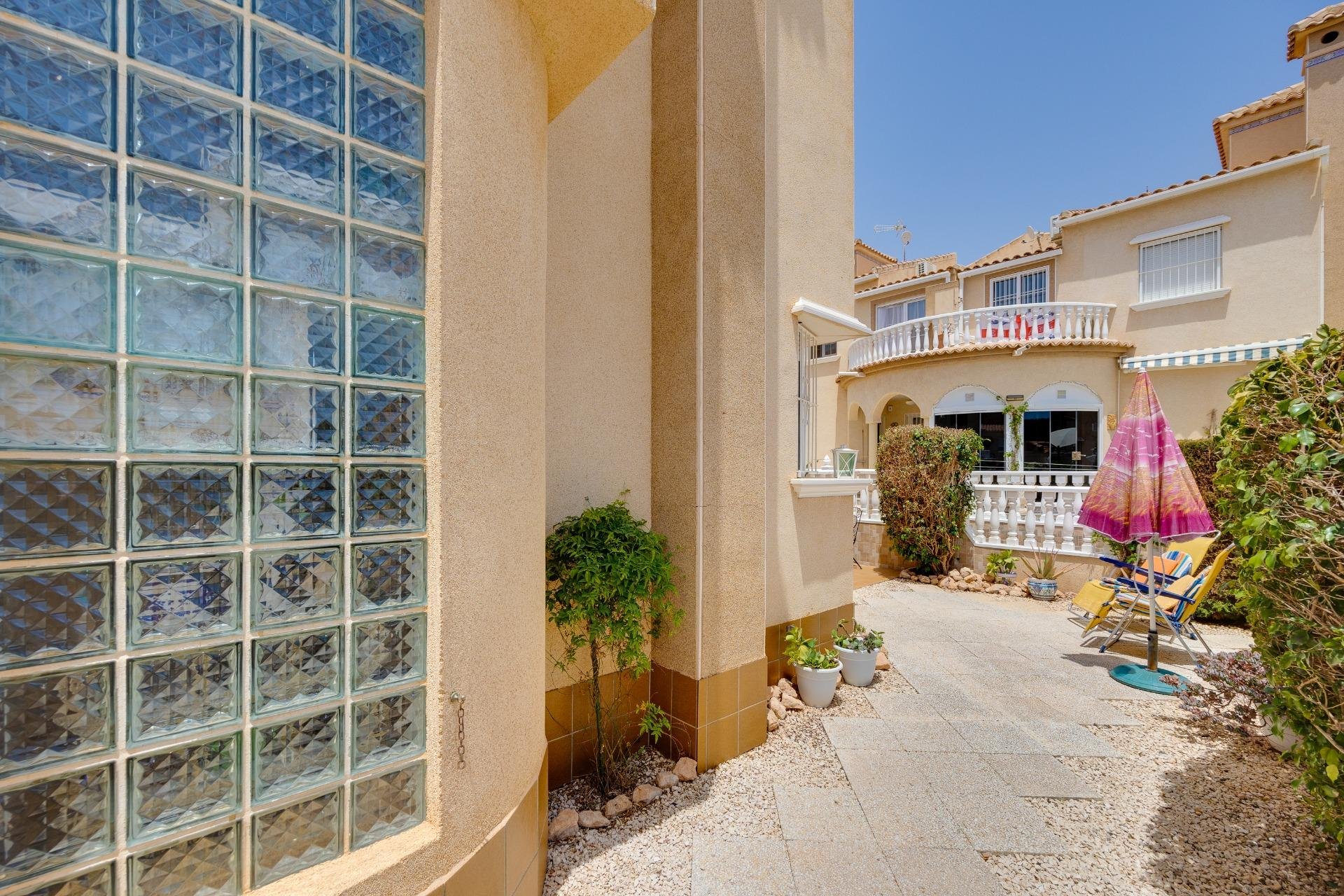 Resale - Townhouse -
Orihuela Costa - Playa Flamenca