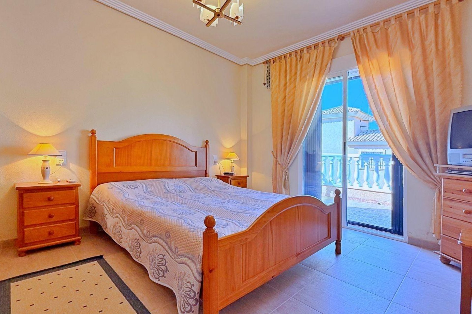 Resale - Townhouse -
Orihuela Costa - Urbanización Perla del Mar