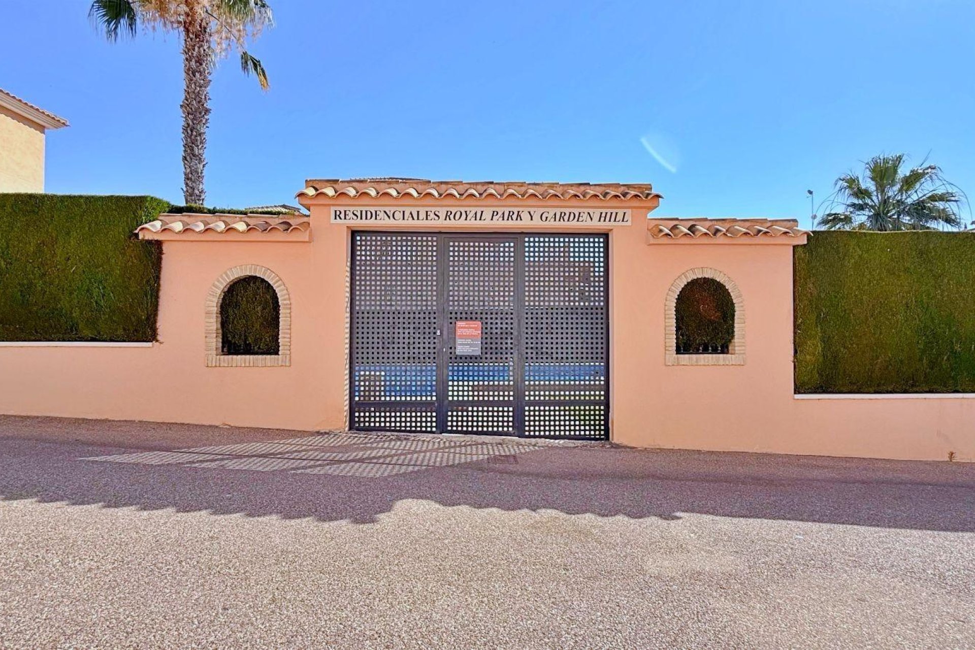 Resale - Townhouse -
Orihuela Costa - Urbanización Perla del Mar