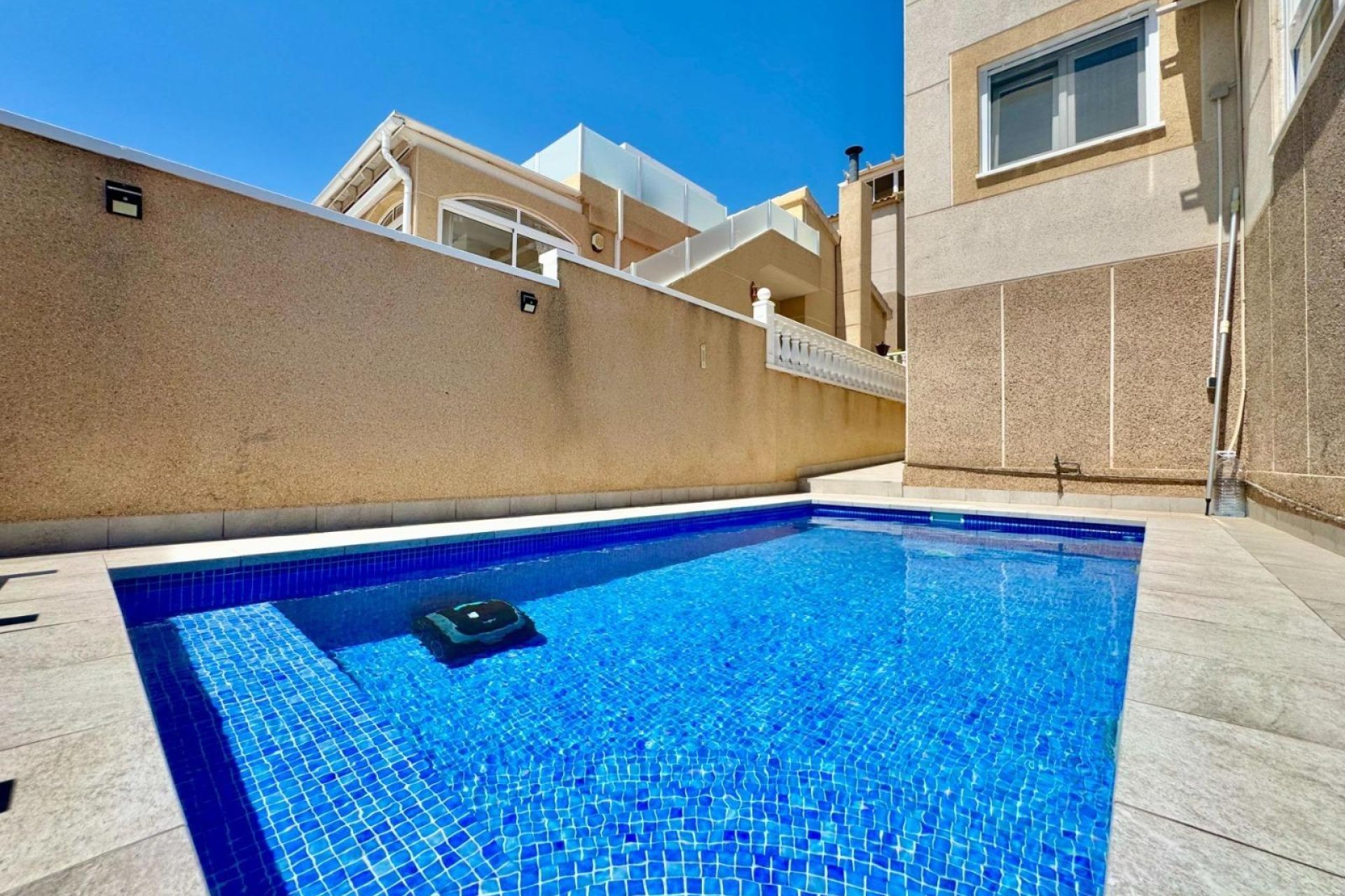 Resale - Townhouse -
Orihuela Costa - Urbanización Perla del Mar