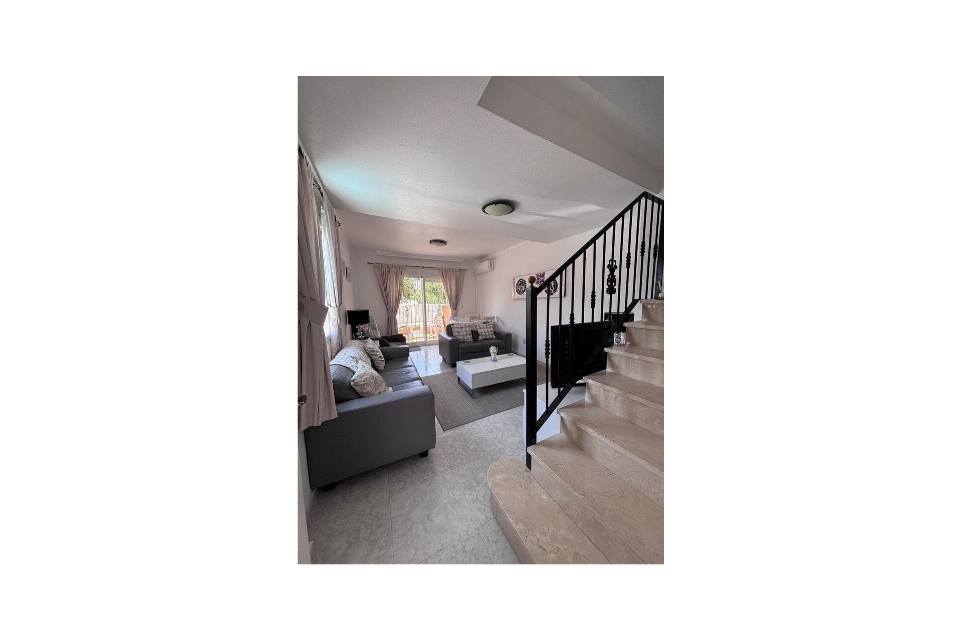 Resale - Townhouse -
Orihuela Costa - Villamartín-Las Filipinas