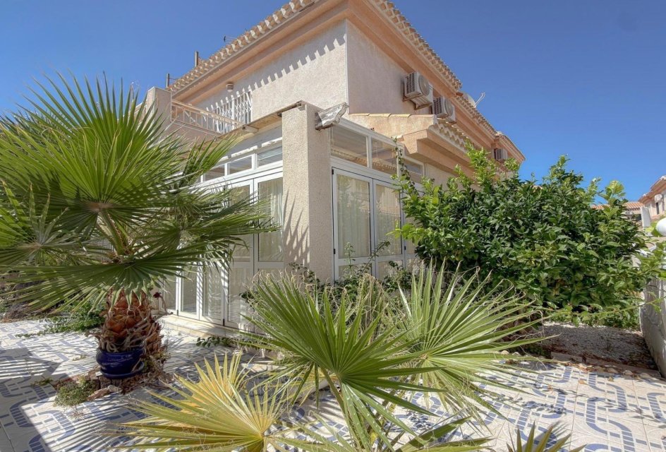 Resale - Townhouse -
Orihuela Costa