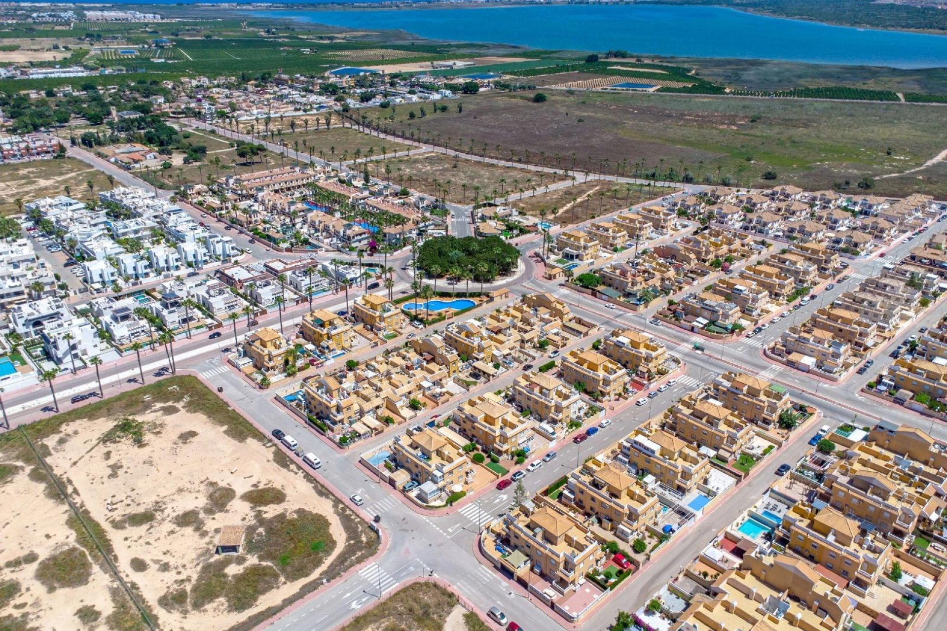 Resale - Townhouse -
Rojales - Centro de la Ciudad Quesada