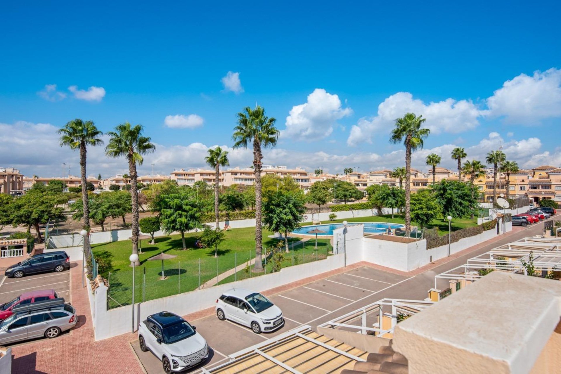 Resale - Townhouse -
Torrevieja - Aguas nuevas 2