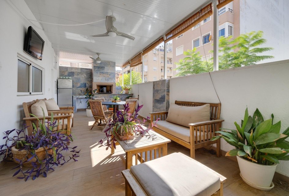 Resale - Townhouse -
Torrevieja - Centro