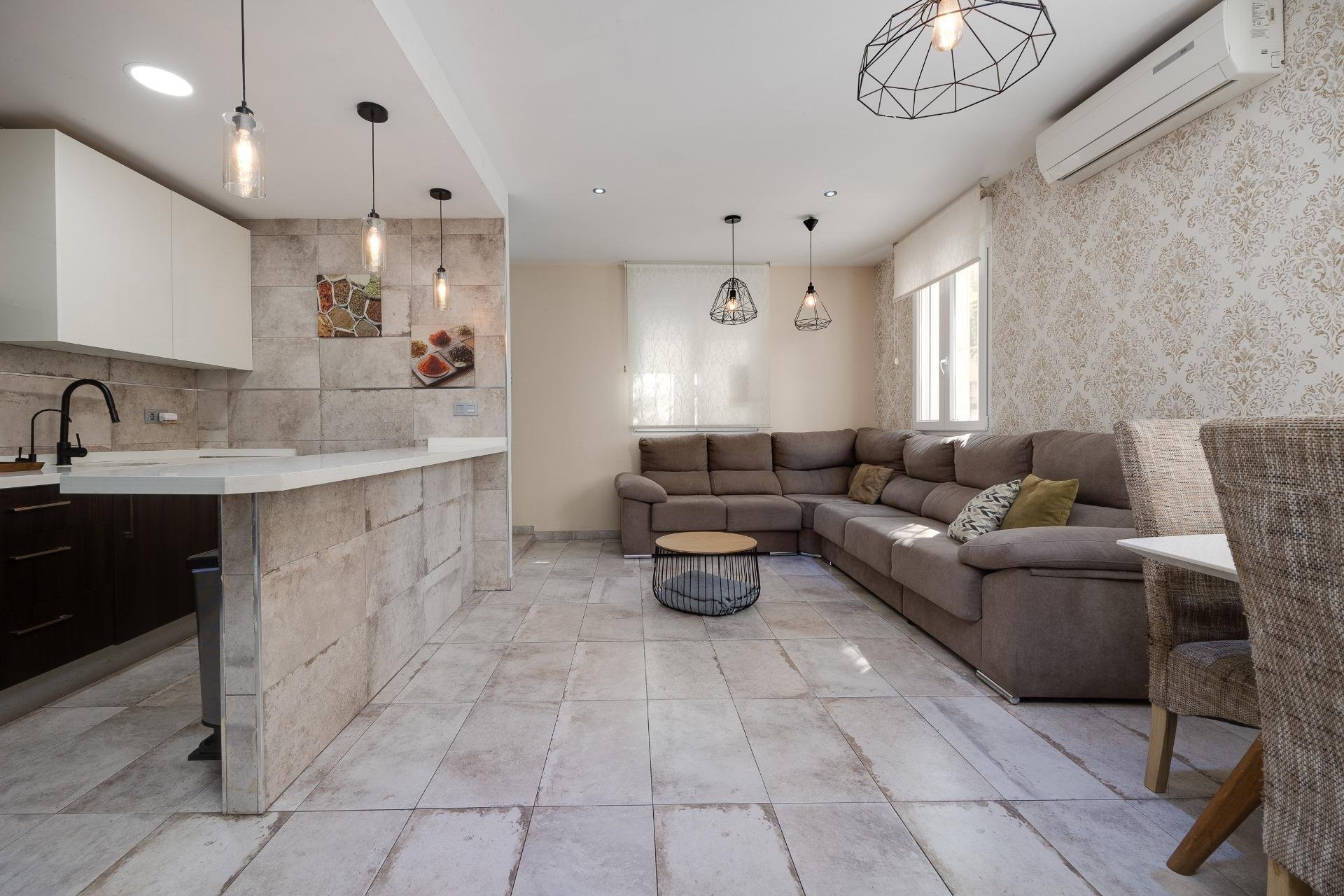 Resale - Townhouse -
Torrevieja - Centro