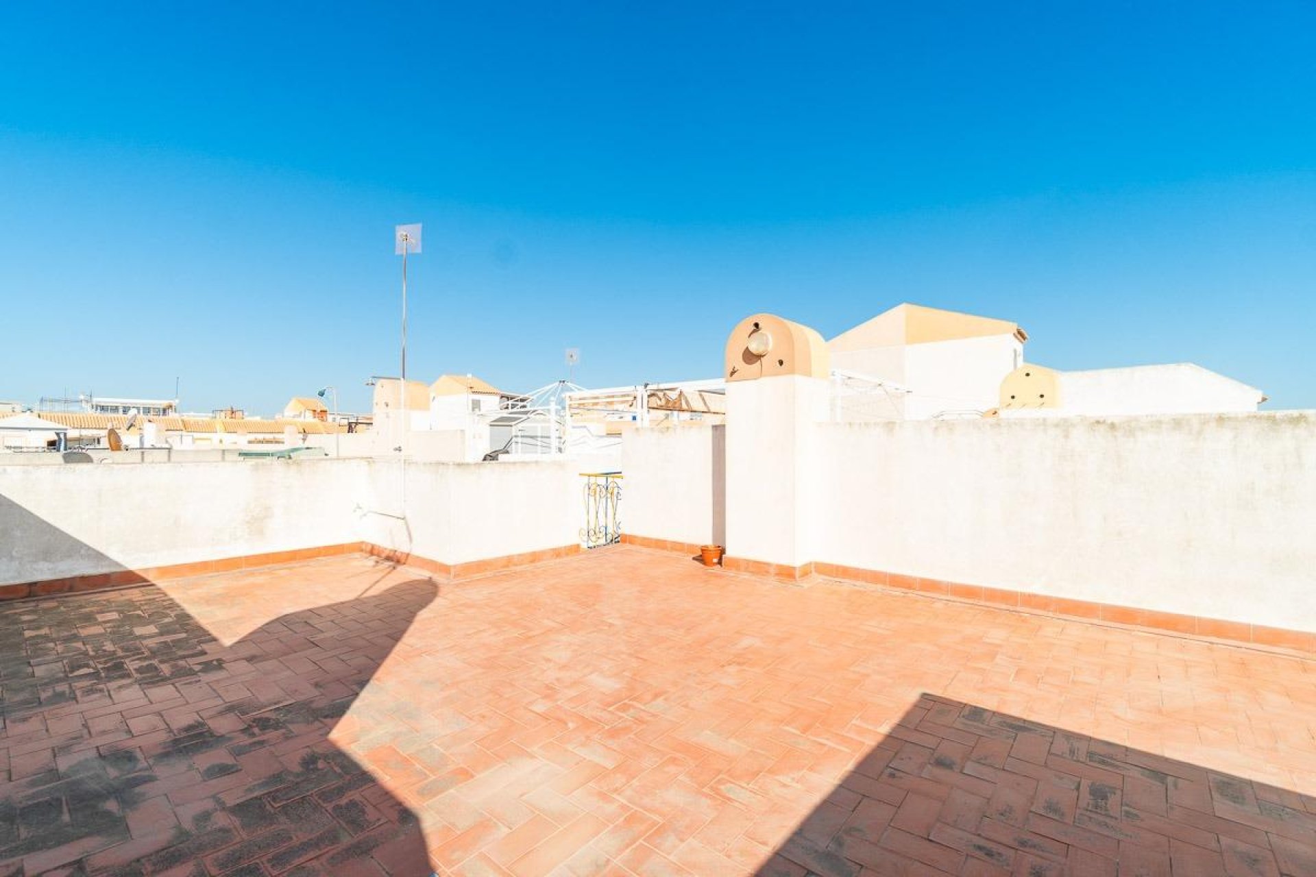 Resale - Townhouse -
Torrevieja - El limonar
