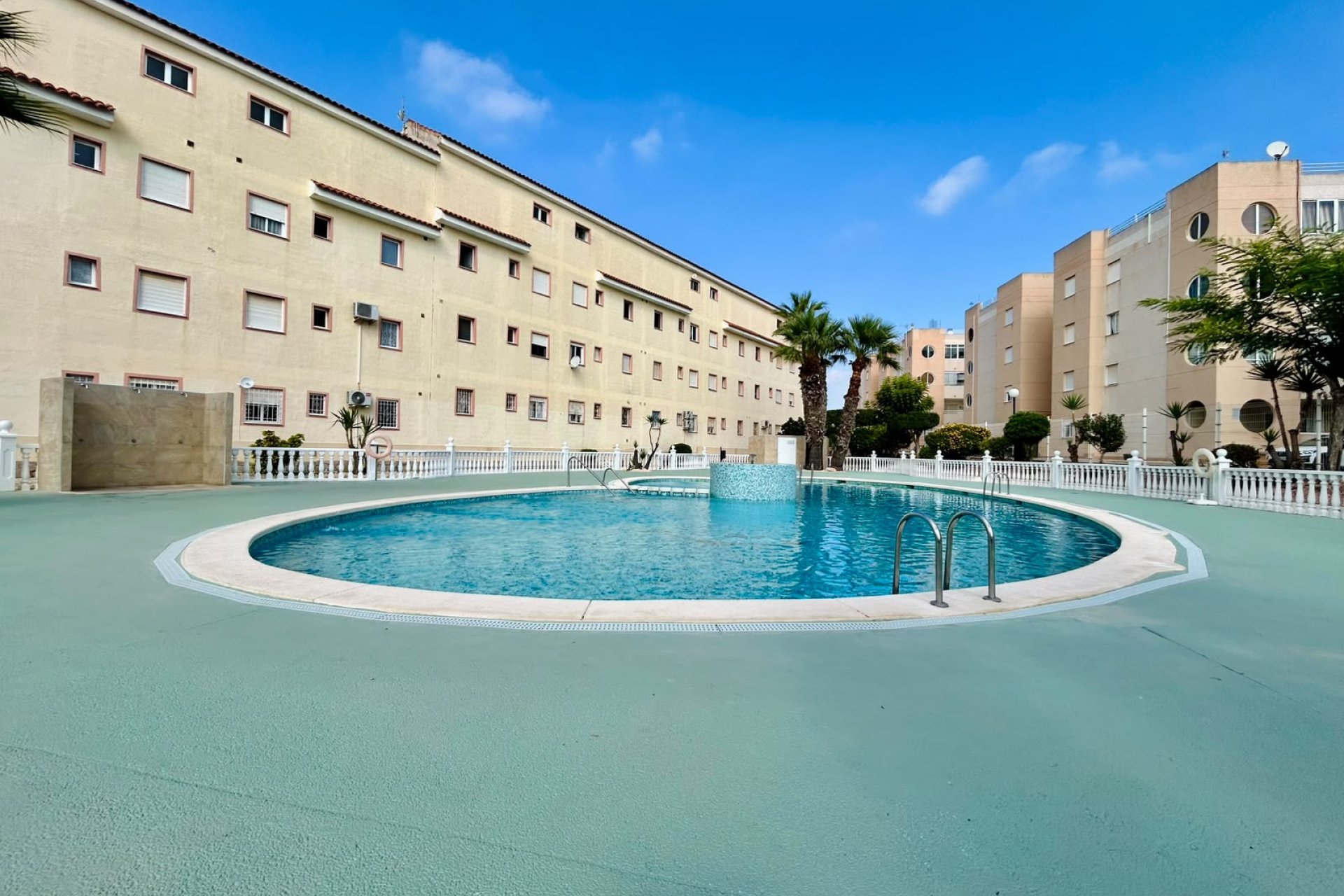 Resale - Townhouse -
Torrevieja - San Luis