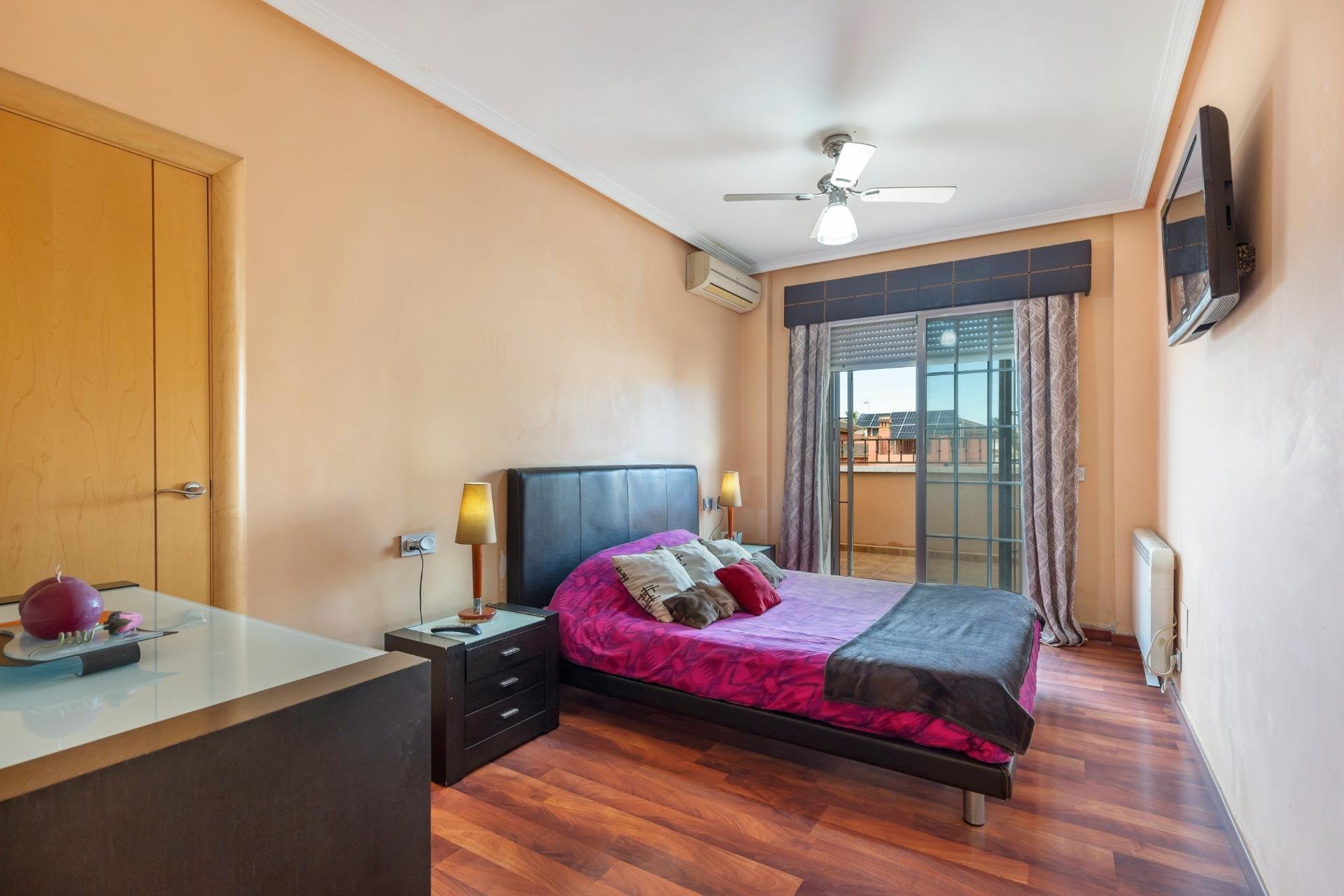 Resale - Townhouse -
Torrevieja - Zona los Frutales