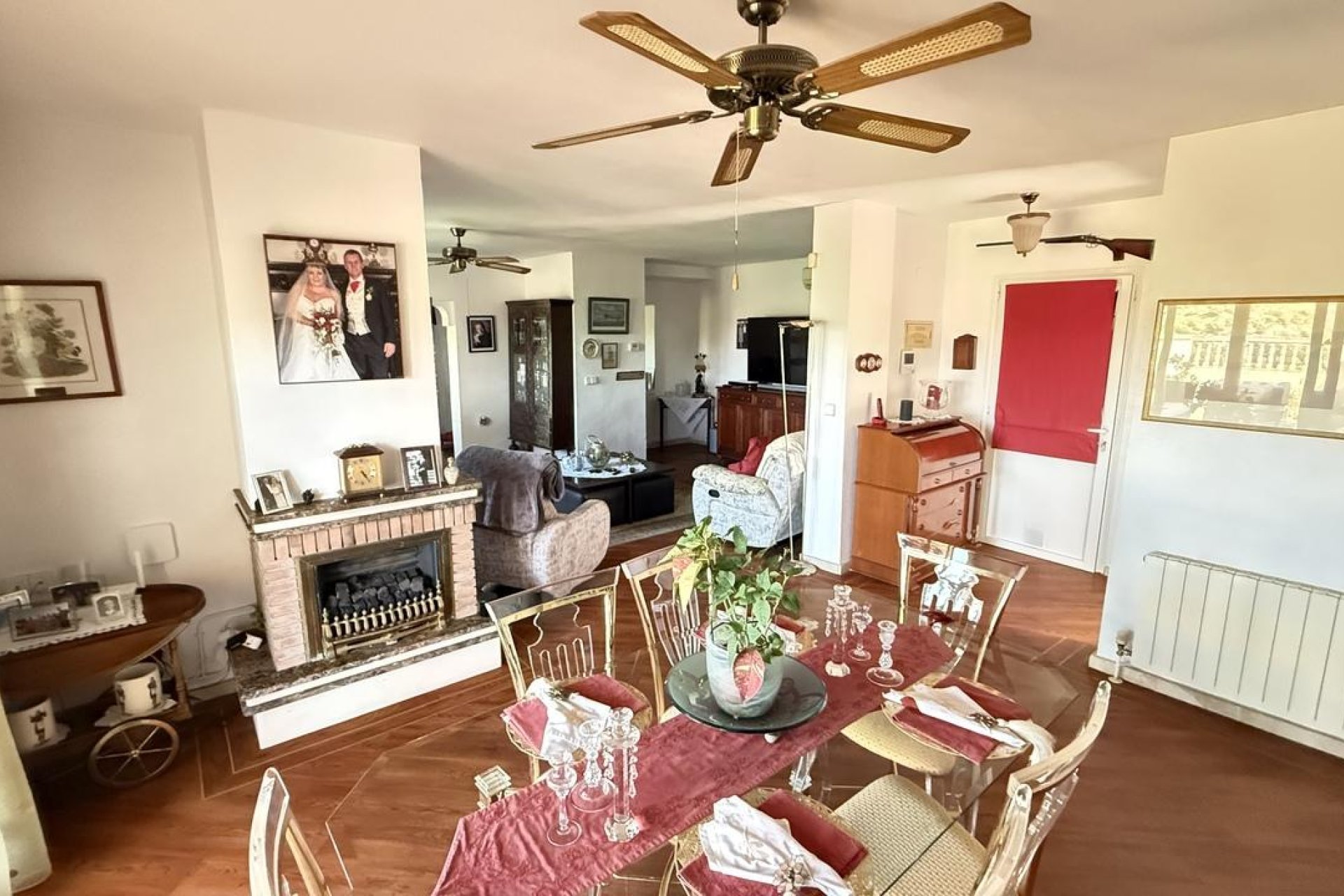 Resale - Villa -
Dehesa de Campoamor - Las Ramblas Golf