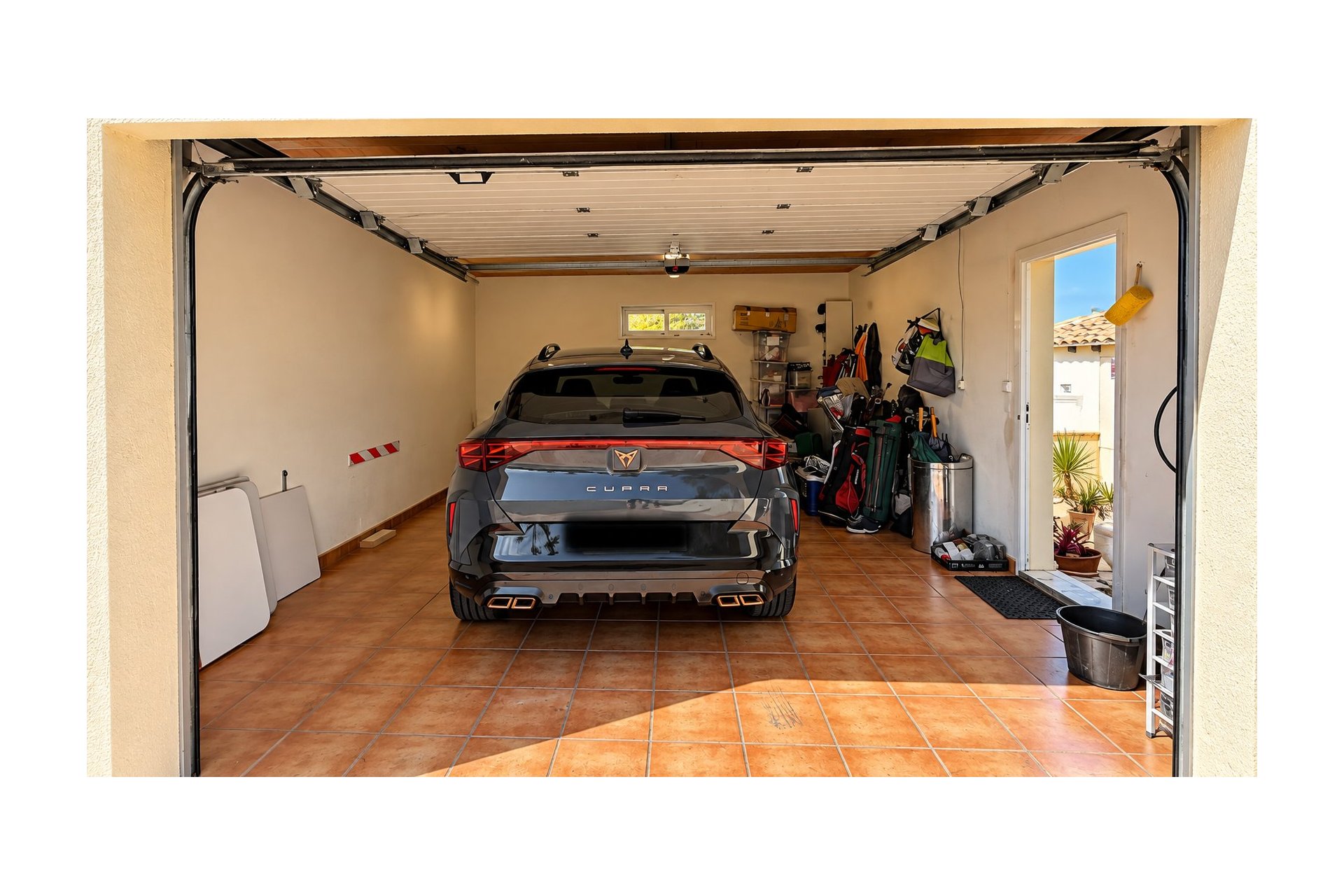 Resale - Villa -
Dehesa de Campoamor - Las Ramblas Golf