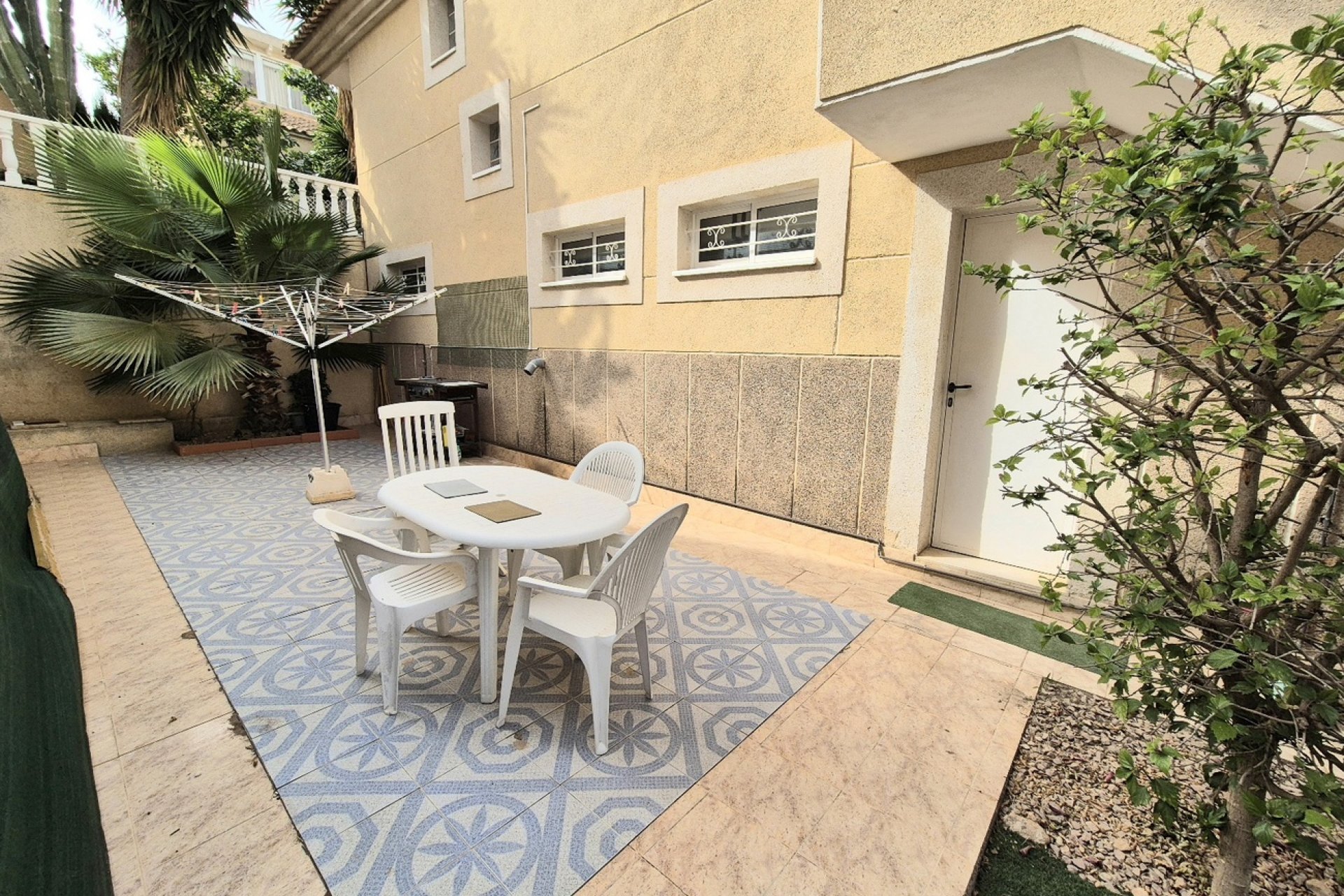 Resale - Villa -
Los Altos - Costa Blanca