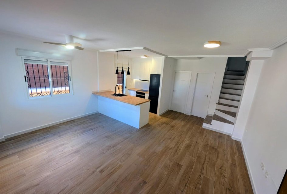Resale - Villa -
Orihuela Costa - Dream Hills