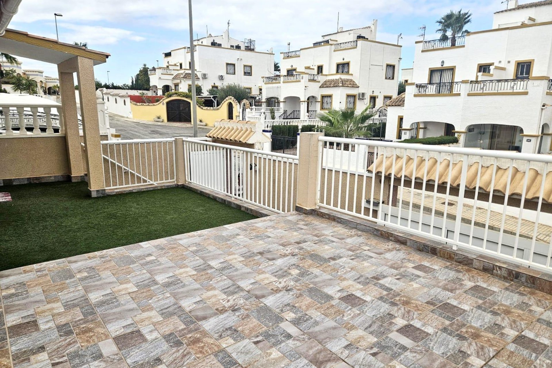 Resale - Villa -
Orihuela Costa - Dream Hills