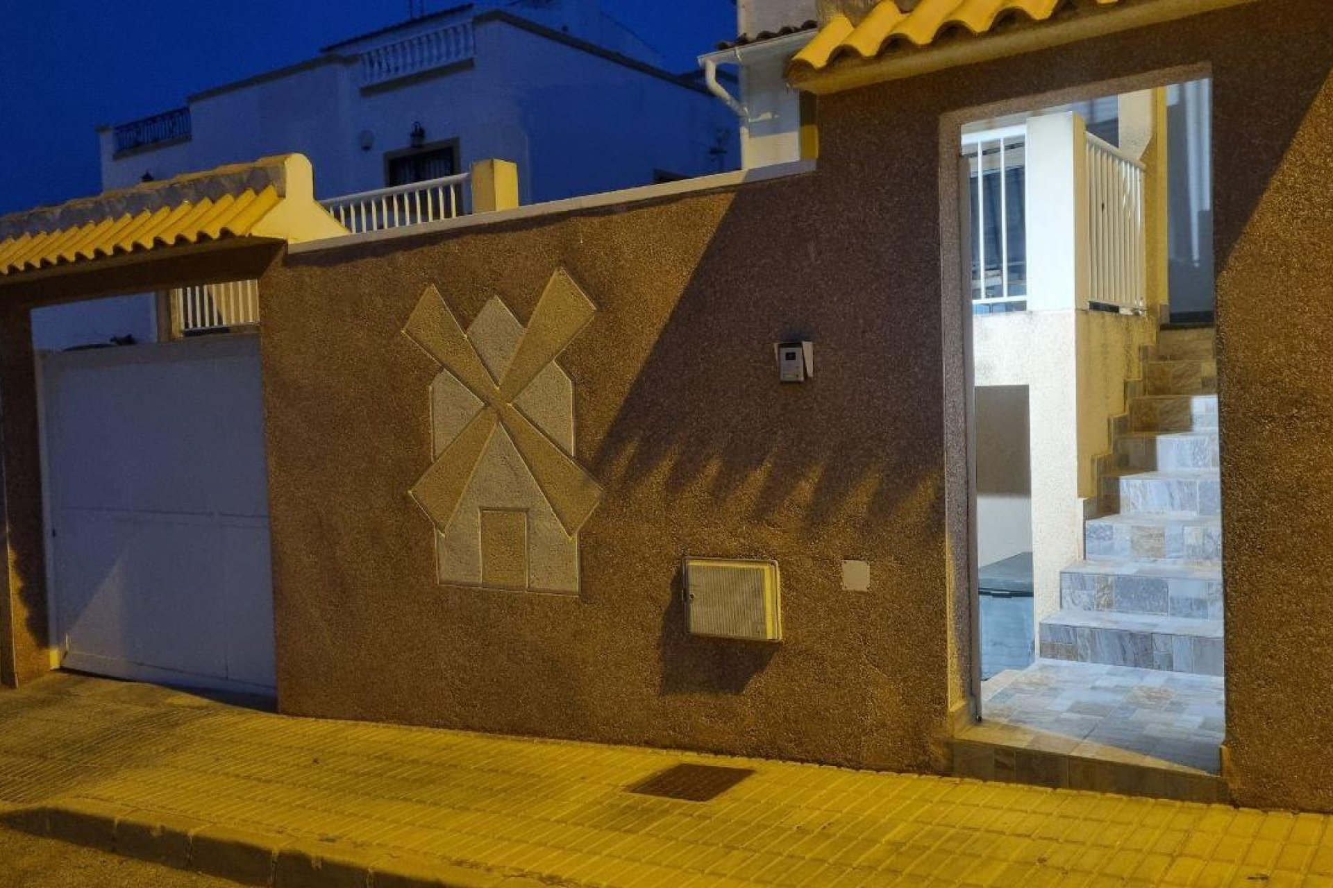 Resale - Villa -
Orihuela Costa - Dream Hills