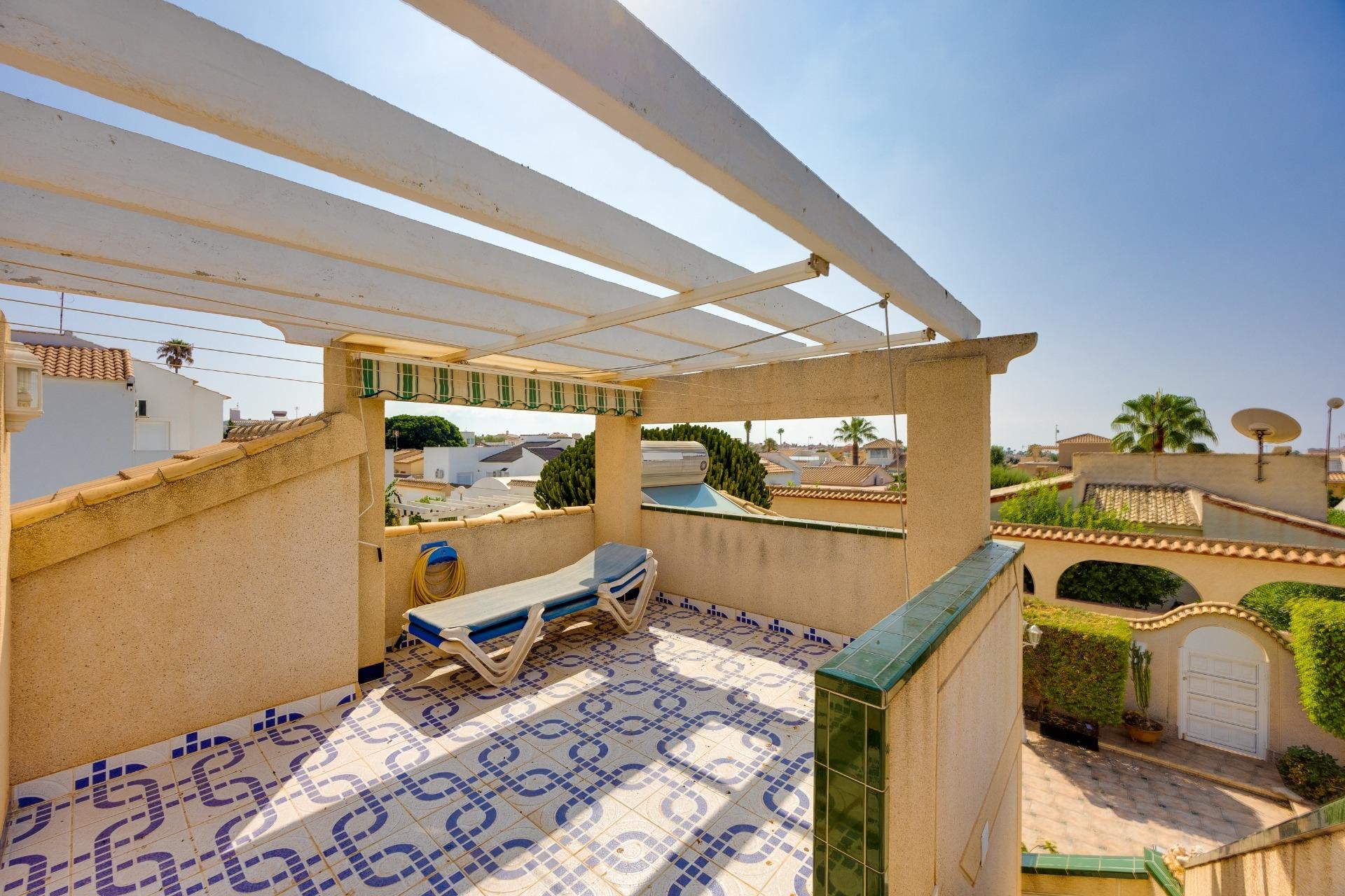 Resale - Villa -
Orihuela Costa - La Florida