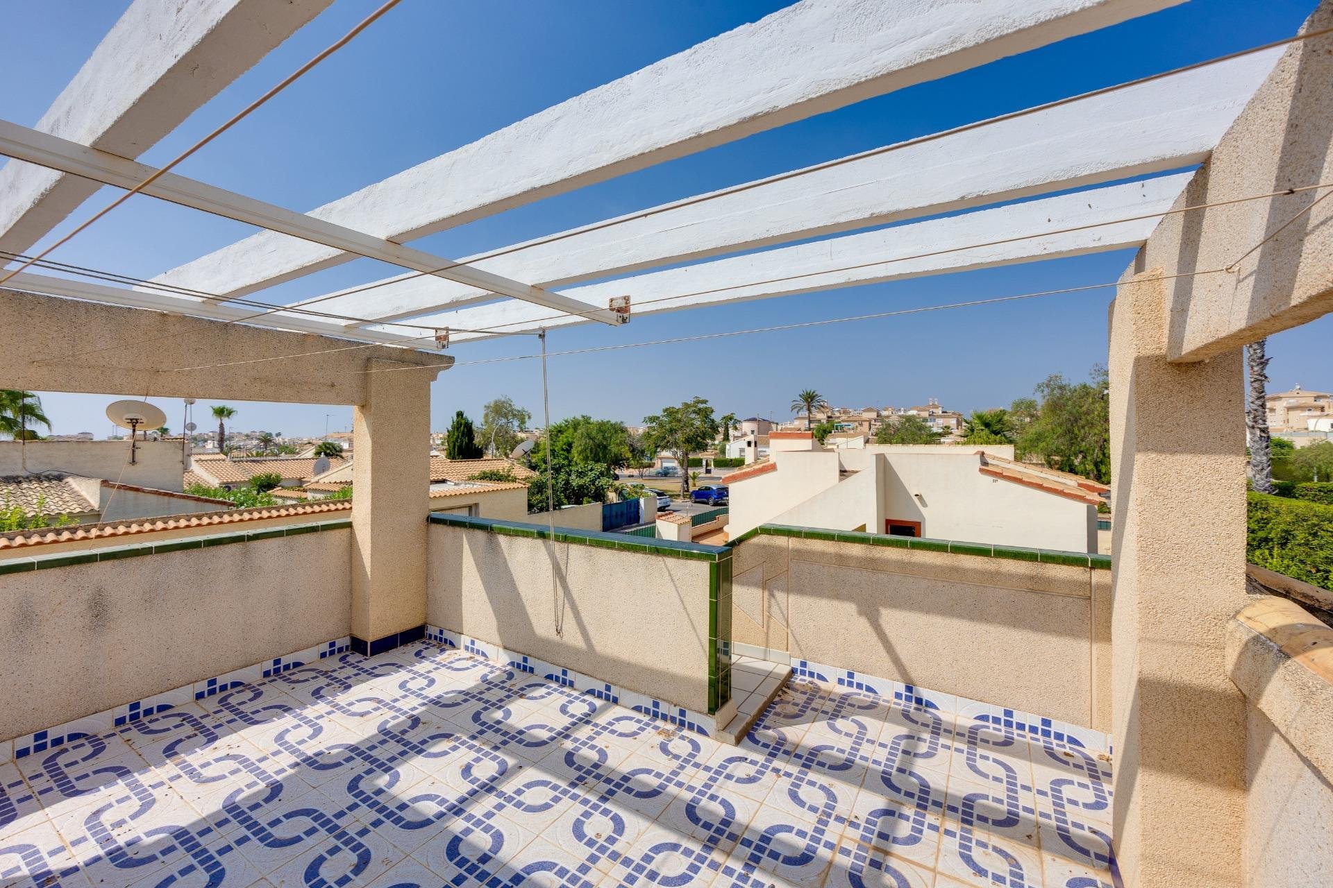 Resale - Villa -
Orihuela Costa - La Florida