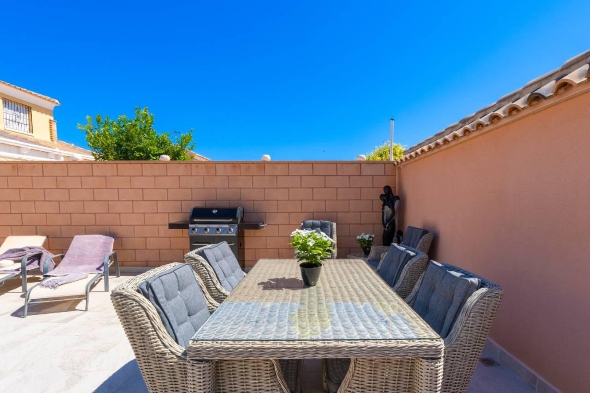 Resale - Villa -
Orihuela Costa - La Florida