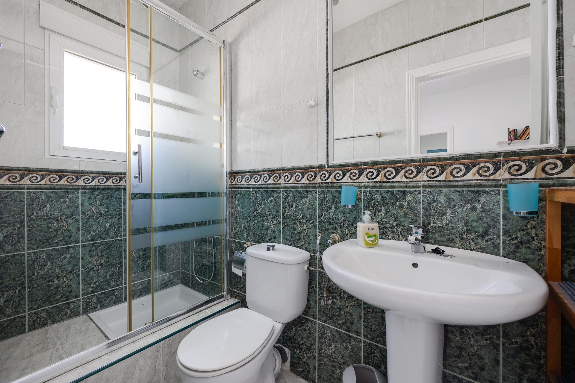 Resale - Villa -
Orihuela Costa - La Regia