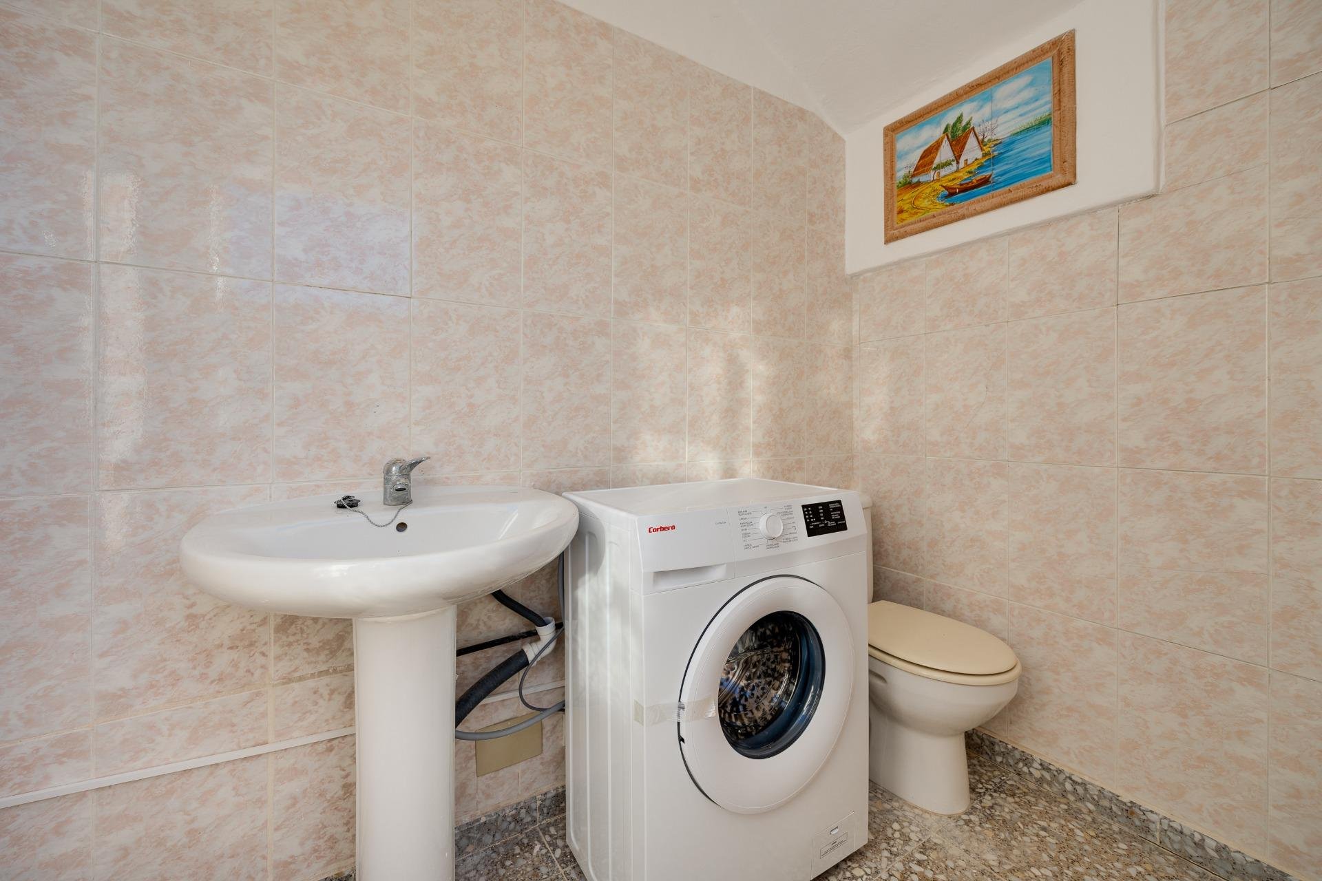 Resale - Villa -
Orihuela Costa - La Zenia