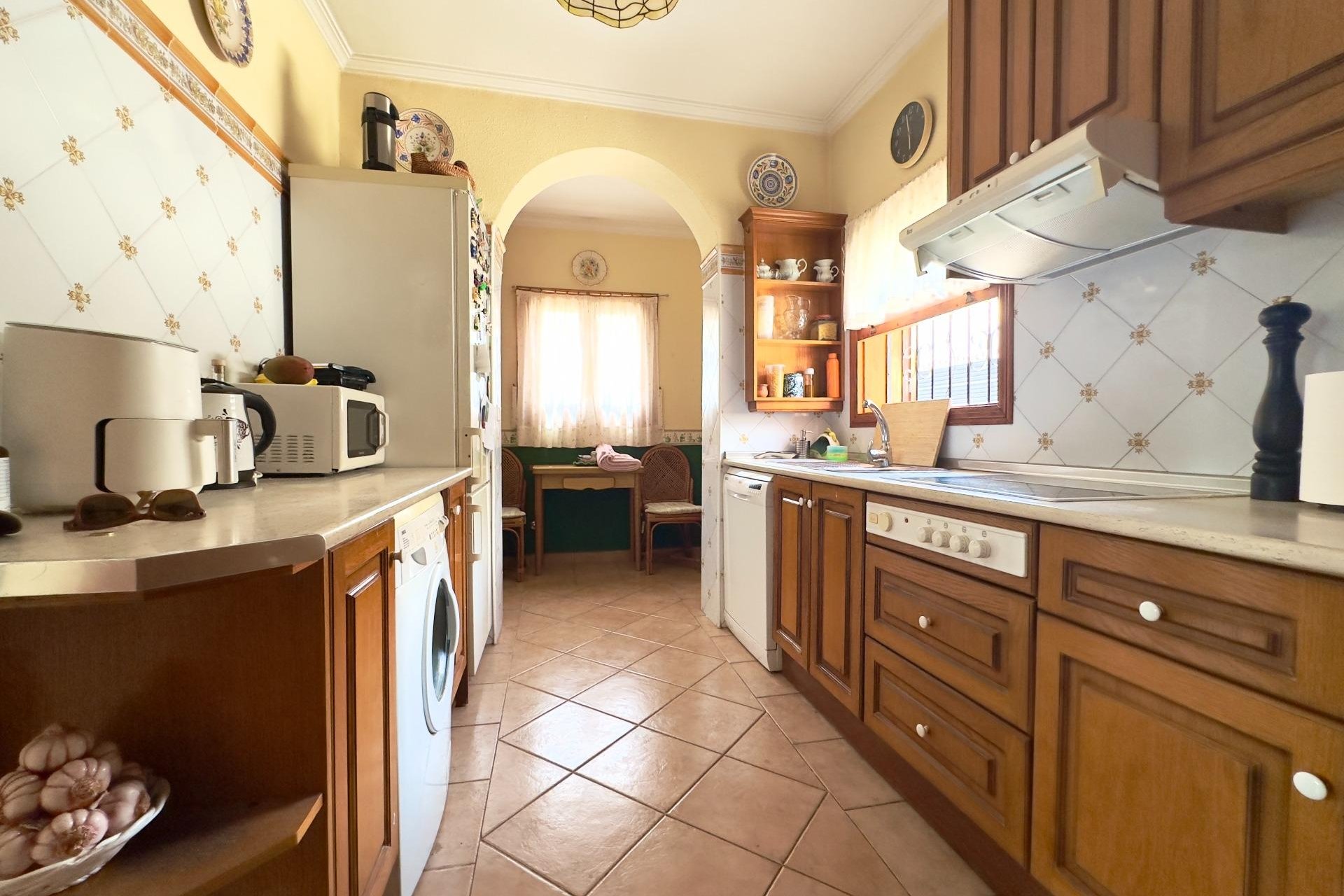 Resale - Villa -
Orihuela Costa - La Zenia