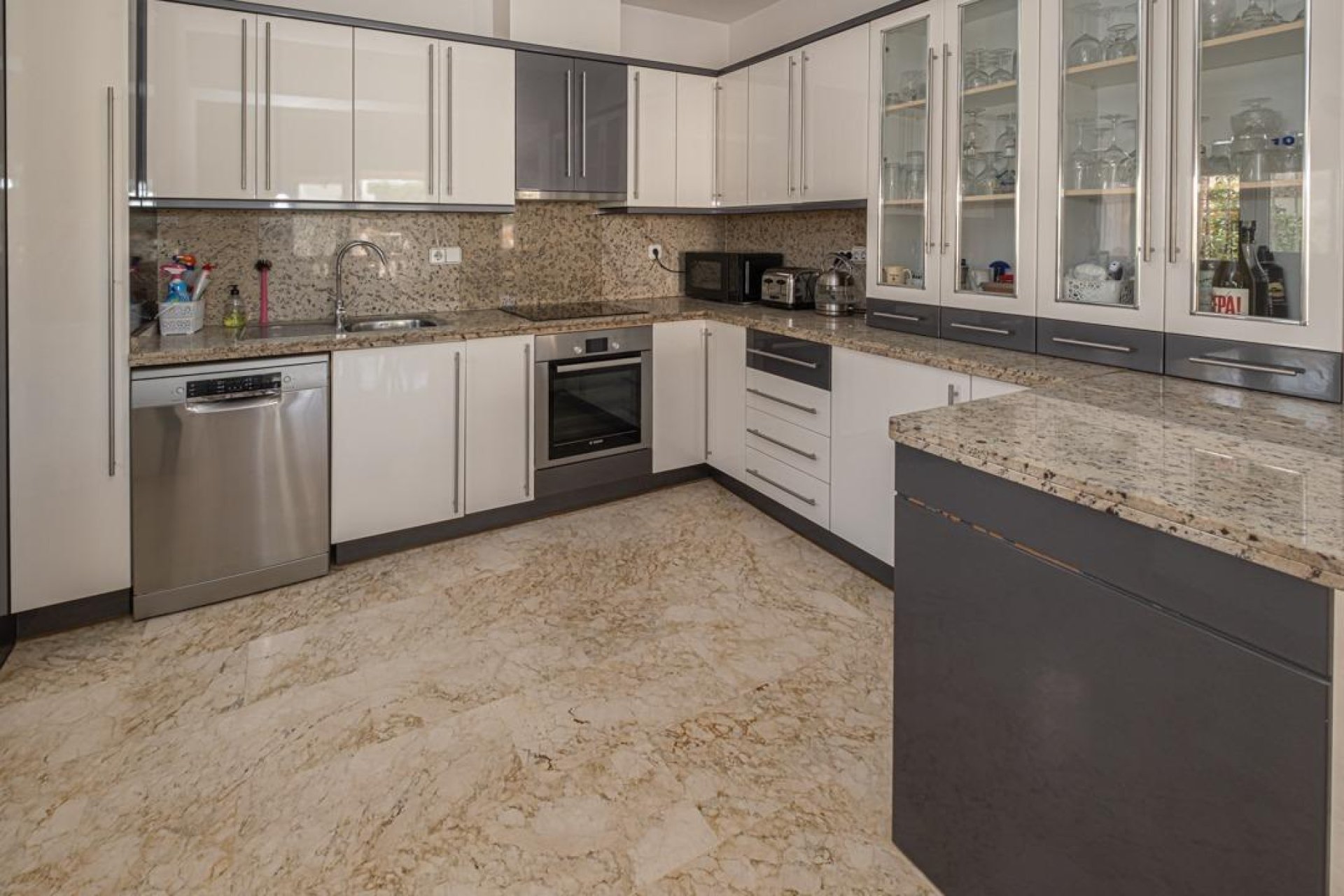 Resale - Villa -
Orihuela Costa - Las Ramblas